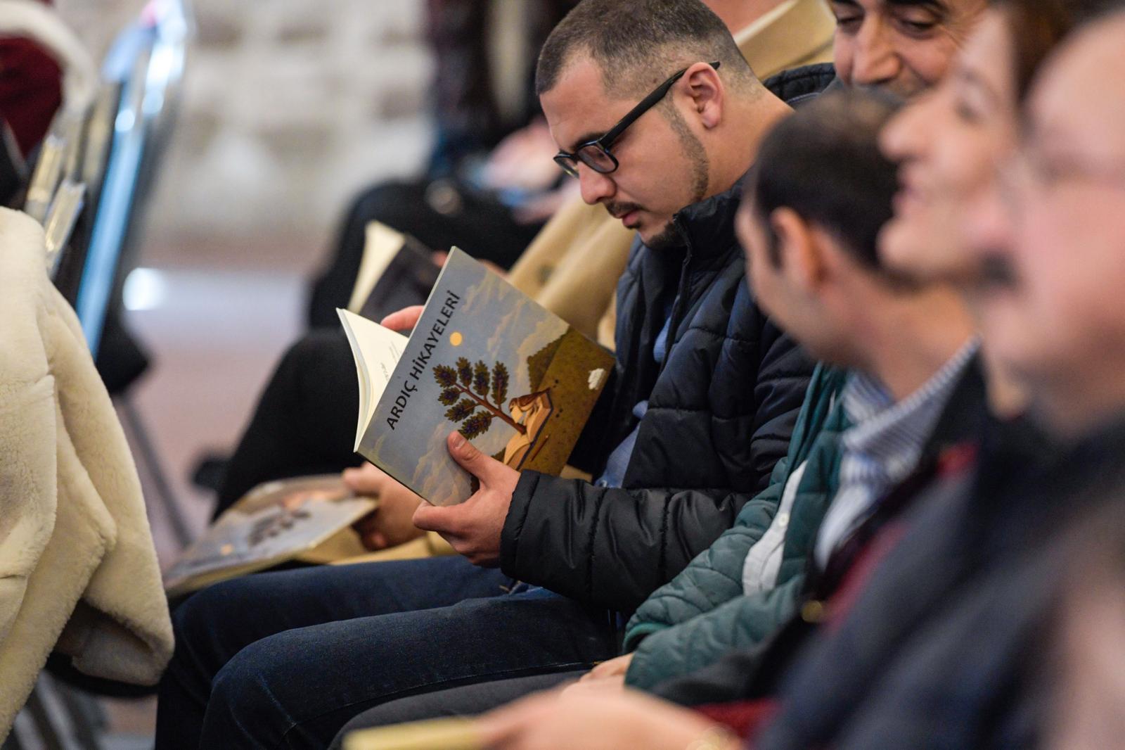 İzmir’de Yürek Isıtan Proje Ardıç Hikâyeleri Kitaplaştı (1)