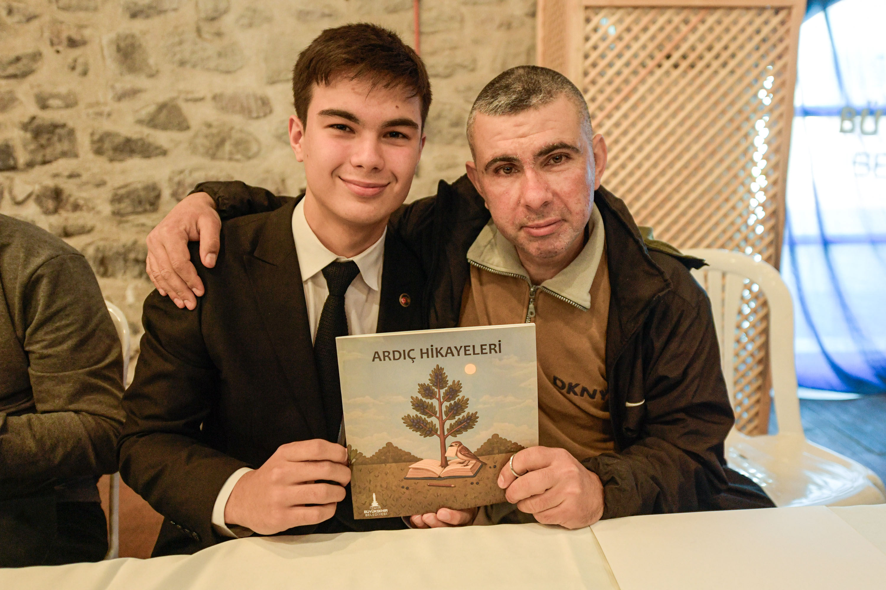 İzmir’de Yürek Isıtan Proje Ardıç Hikâyeleri Kitaplaştı (3)