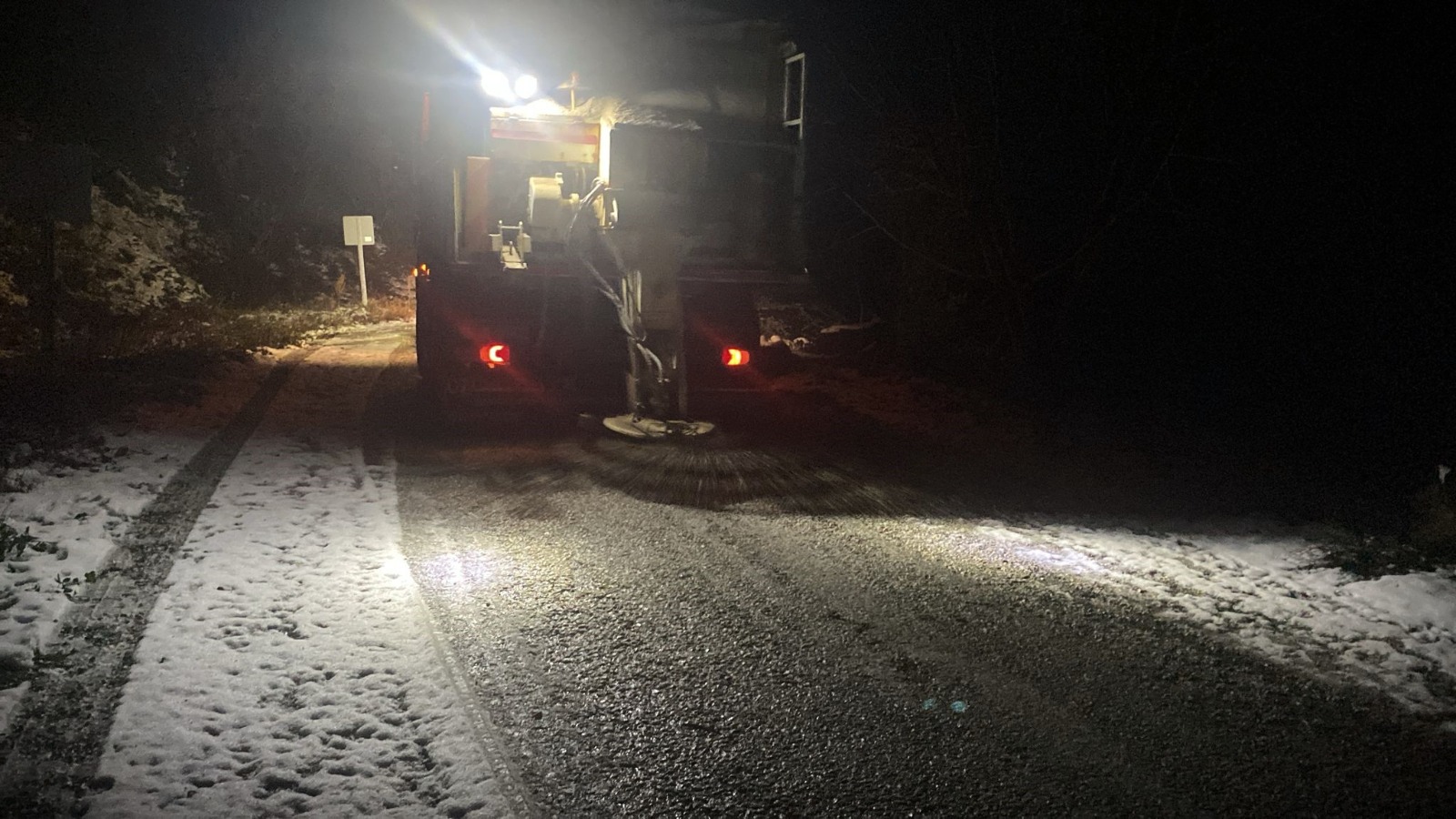 İzmir’in 6 Ilçesinde Kar Alarmı! Ekipler 724 Sahada (3)