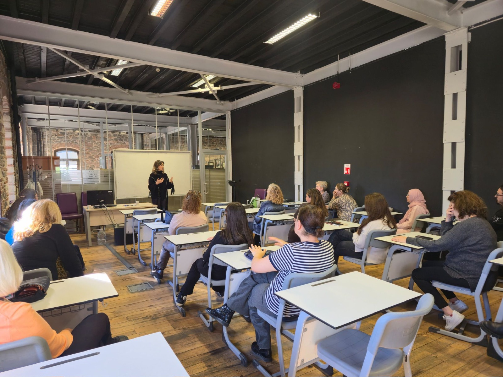 İzmirli Yurttaşlar Rahim Ağzı Kanserine Karşı Bilinçleniyor (5)