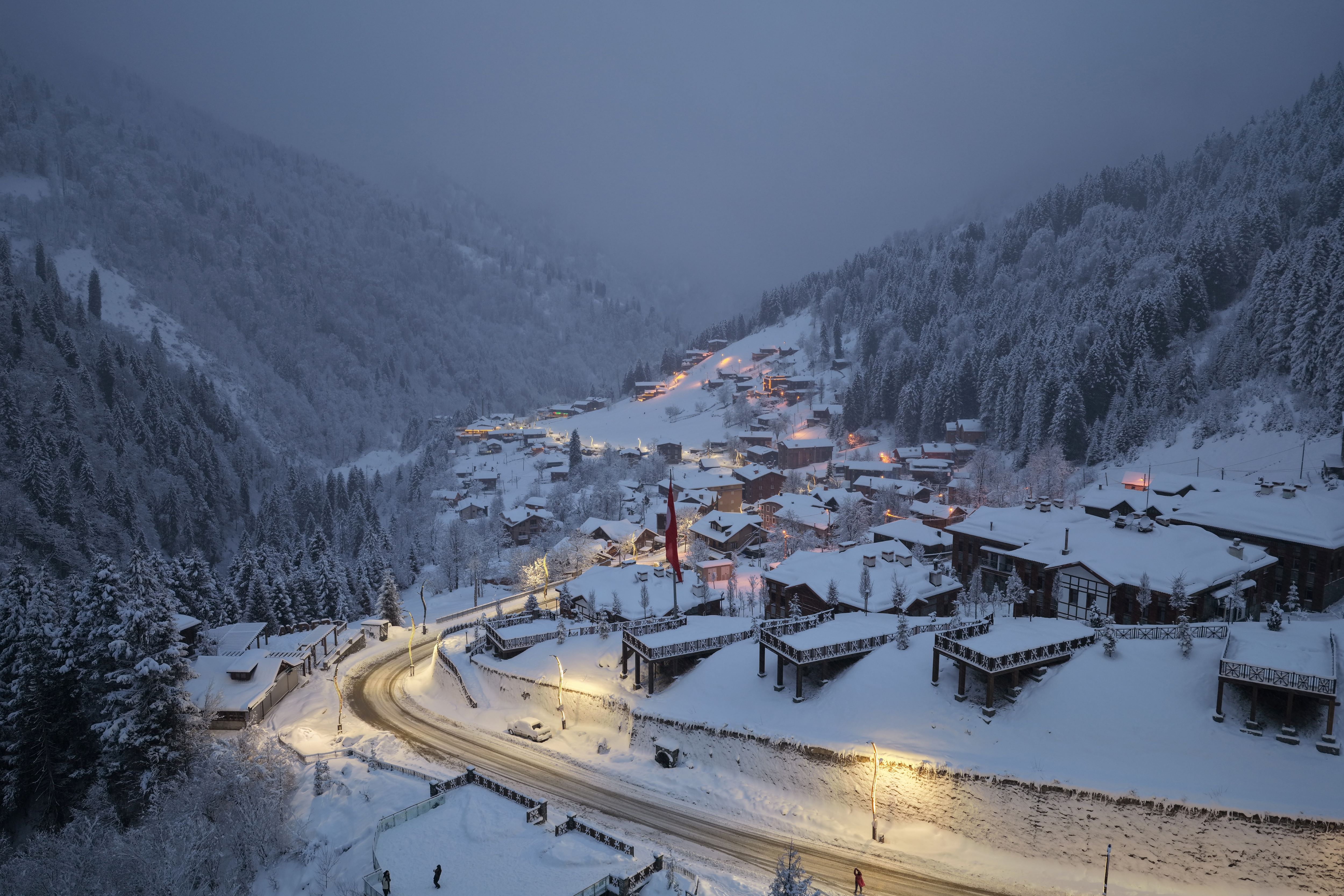 Kar Yağdı, Ayder Masal Diyarına Döndü (3)