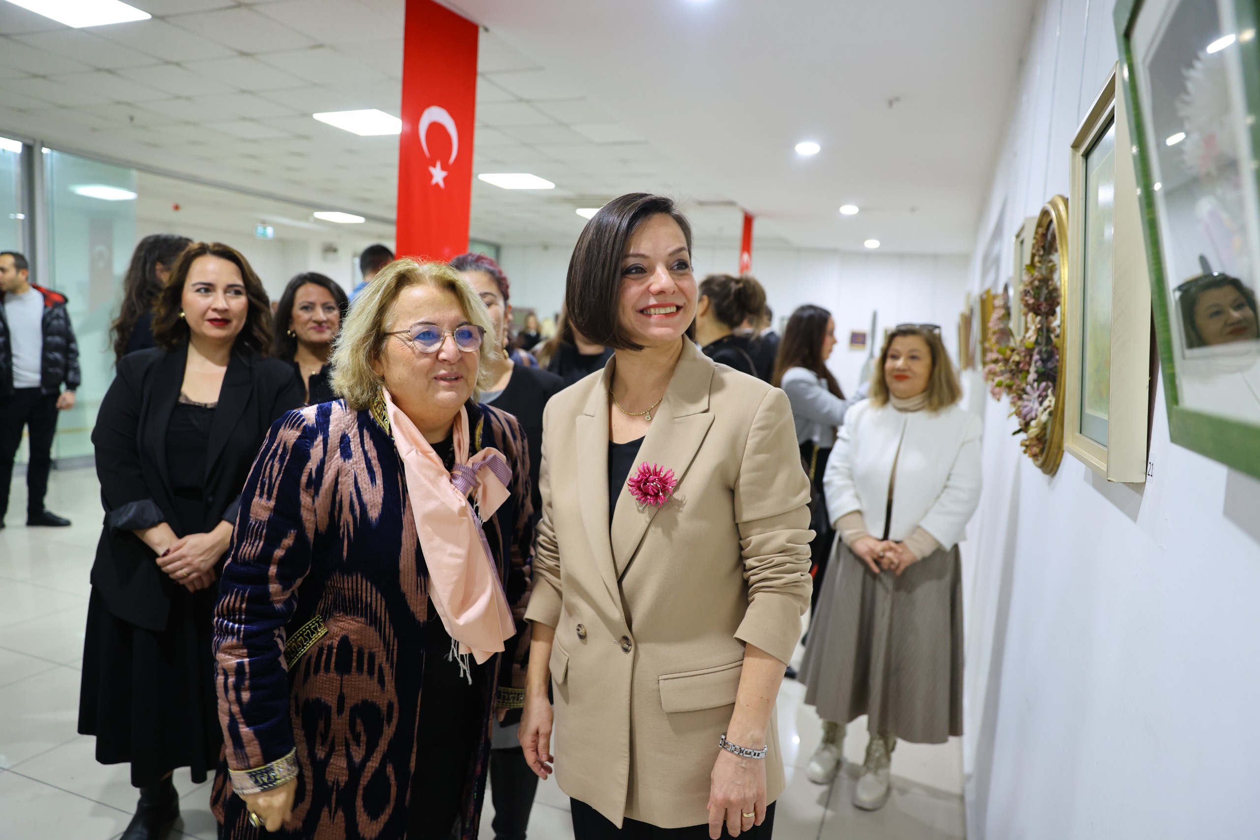 Karabağlar’da 'Kozanın Hafızası' Sergisi Açıldı (4)