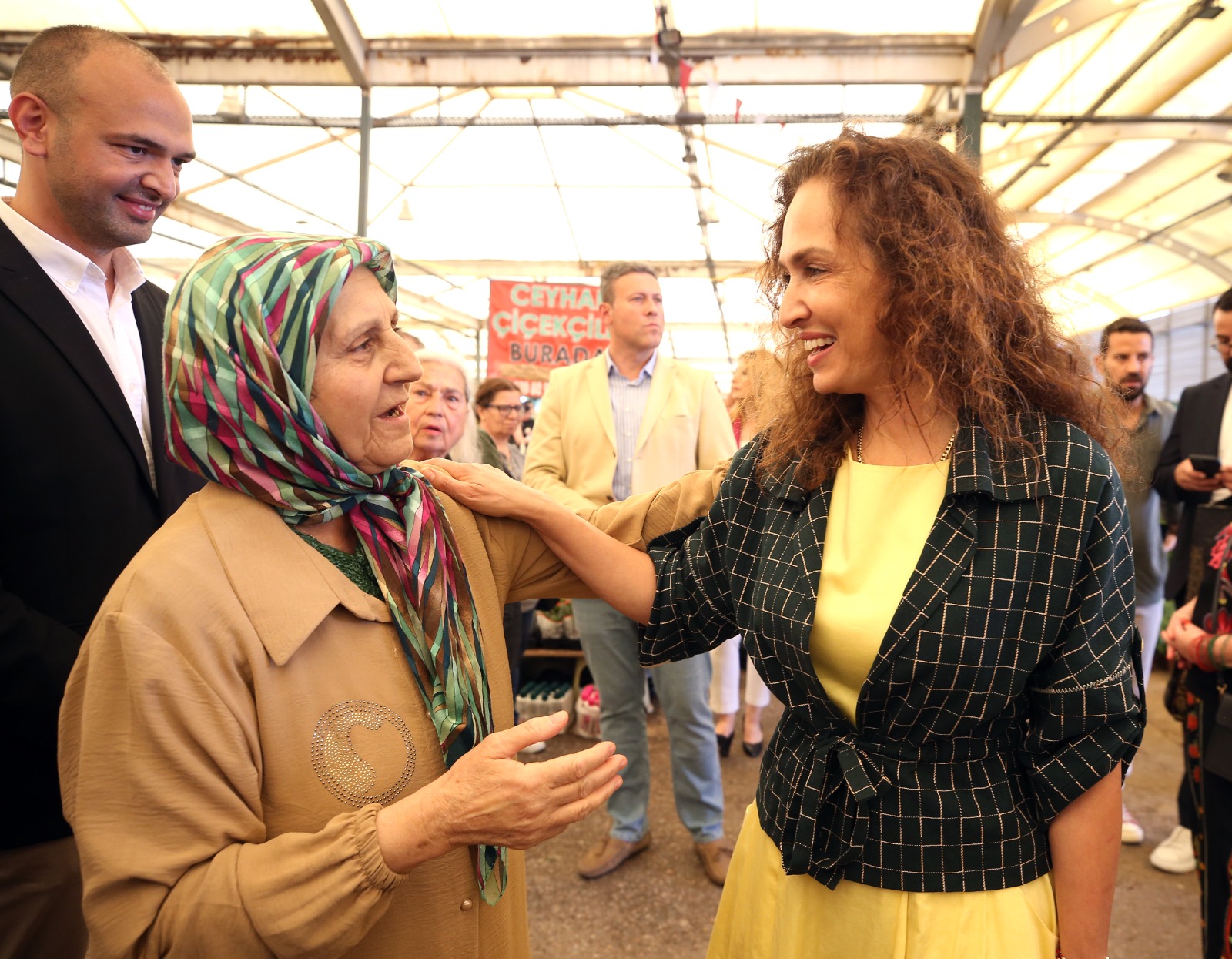 Karşıyaka Belediyesi, 2025 Yılı Boyunca Kadın Ve Aile Hizmetleri Müdürlüğü Çatısı Altında Yürüttüğü Çalışmalarla Kadınların Sosyal, Ekonomik Ve Psikolojik Açıdan Güçlenmesine Yönelik Çok Sayıda Hizmeti Hayata Geçirdi. (1)