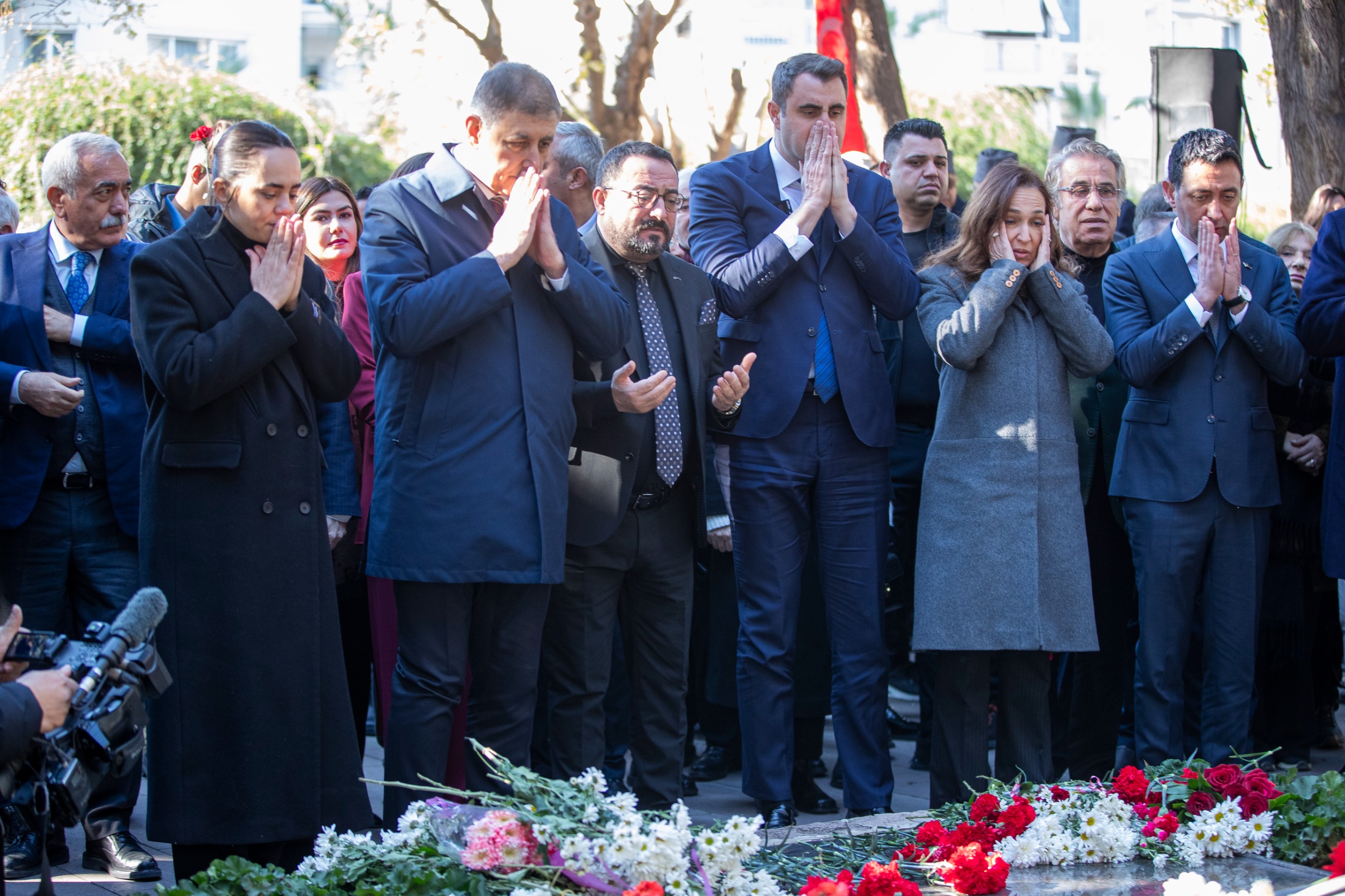 Karşıyaka’da Zübeyde Hanım’a Duygusal Veda (11)