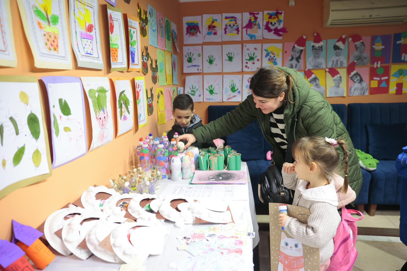 Konak Belediyesi’nin Okul Öncesi Eğitimde Fırsat Eşitliği Sunan Mutlu Çocuklar Oyun Evleri’nde Eğitim Gören 292 Çocuk, Karne Heyecanı Yaşadı (5)