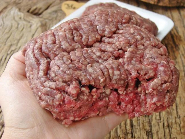 Marketten Aldığınız Kıyma Bu Işaretleri Gösteriyorsa Sakın Yemeyin! (2)