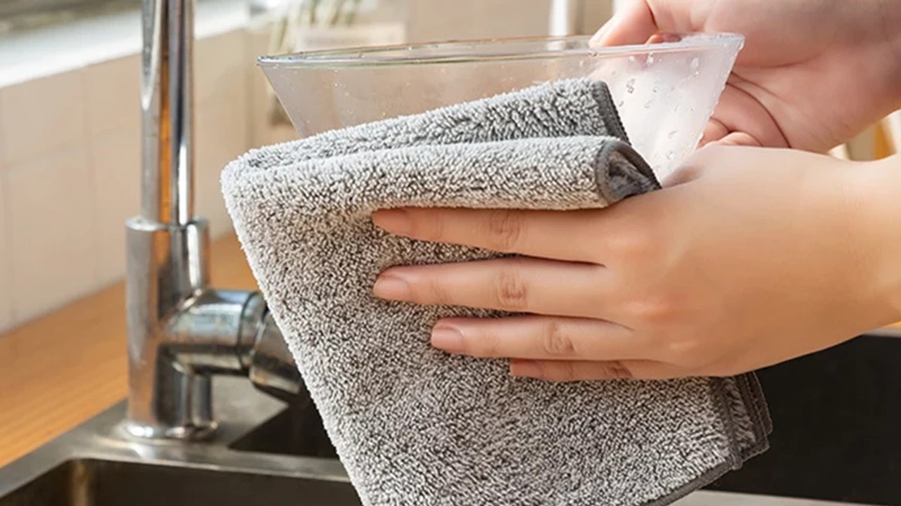 Mutfak Süngerinden Daha Kirli Olan Şey Bakteriler 20 Dakikada Çoğalıyor! (1)