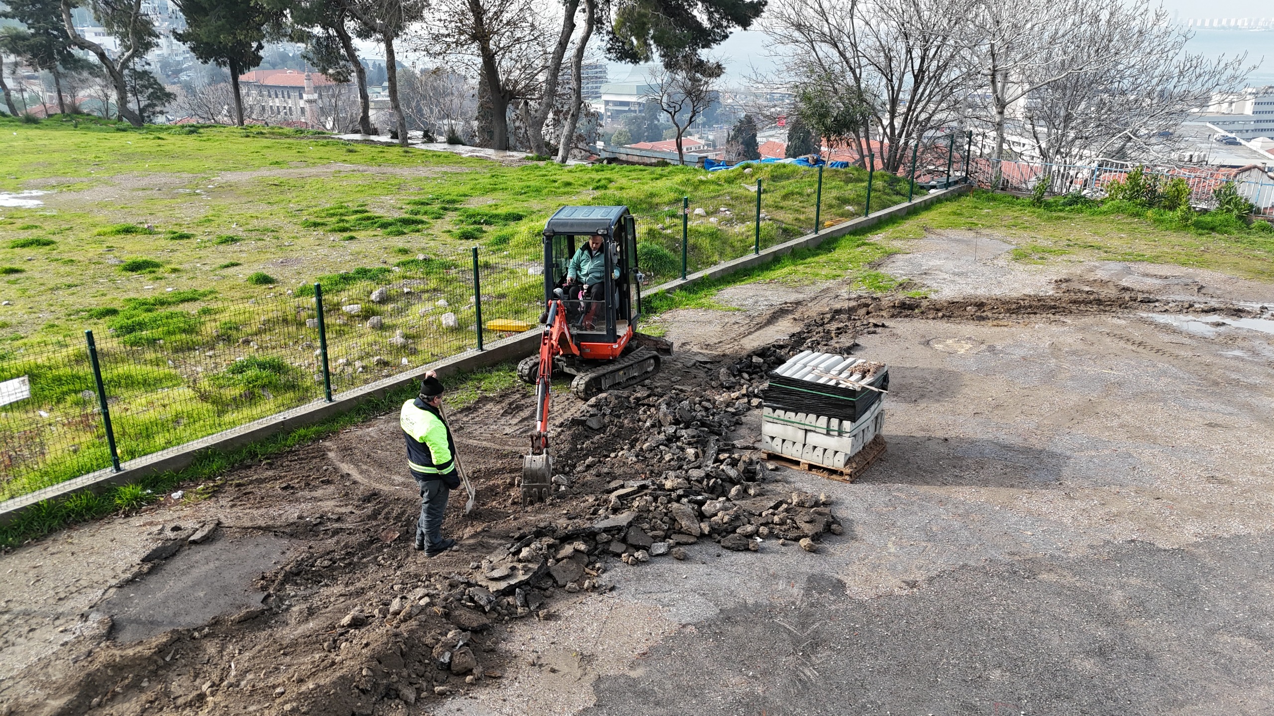 Öğrenciler Tatilde, Konak Belediyesi Ekipleri Işbaşında (5)