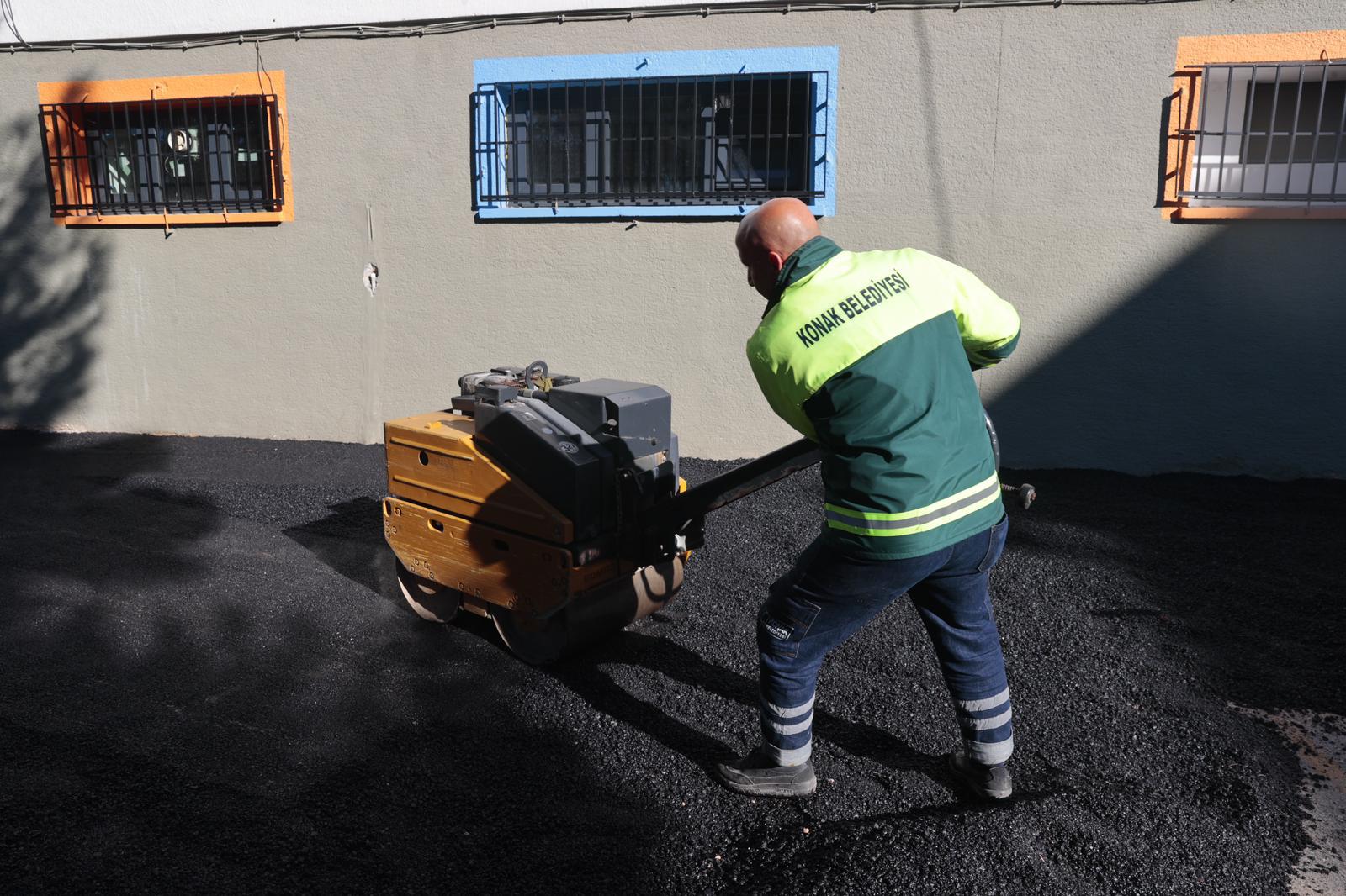 Öğrenciler Tatilde, Konak Belediyesi Ekipleri Işbaşında (6)