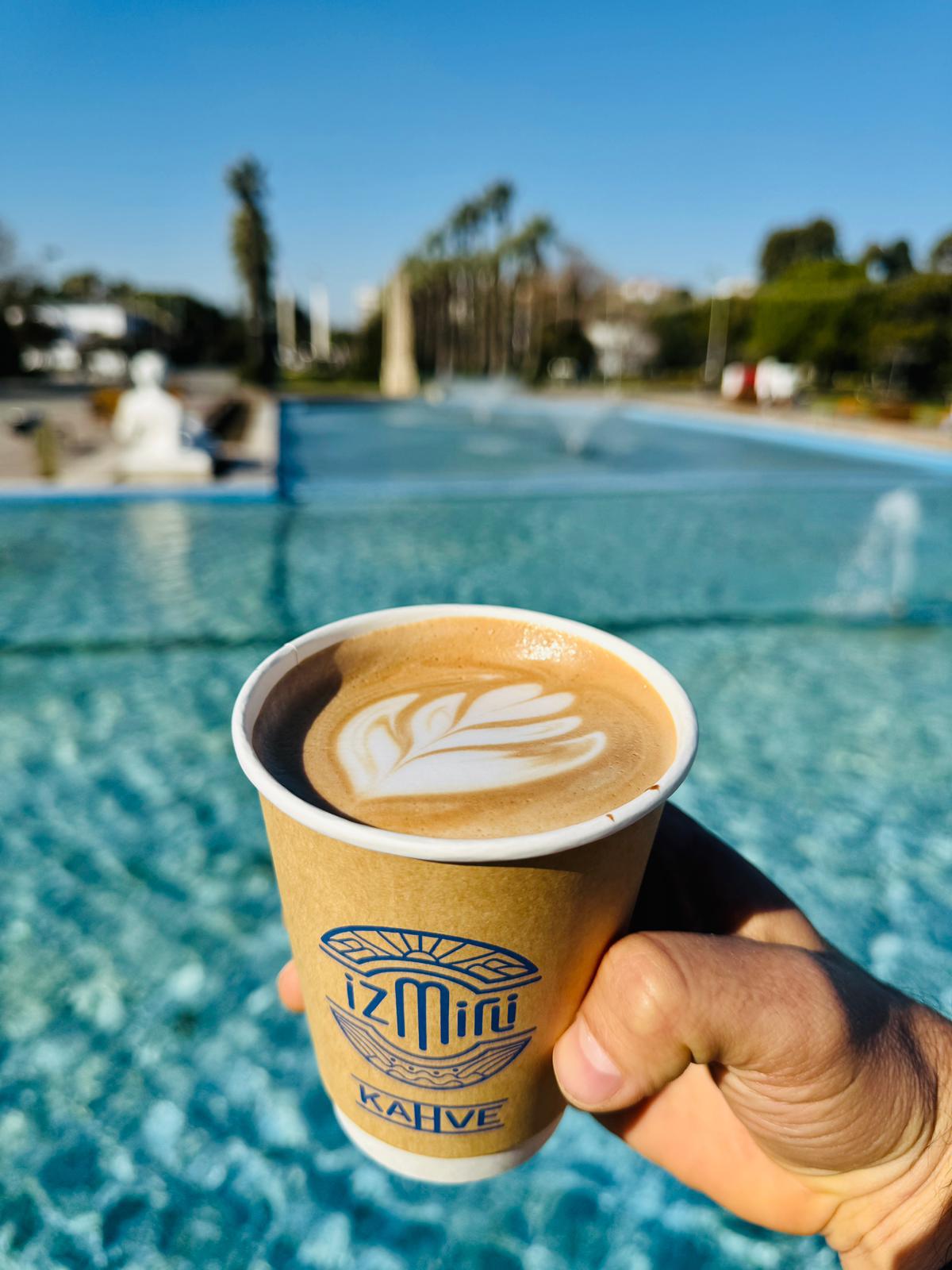 Öğrencilerin Gözdesi Oldu! İzmirli Kahve Büyüyor (11)