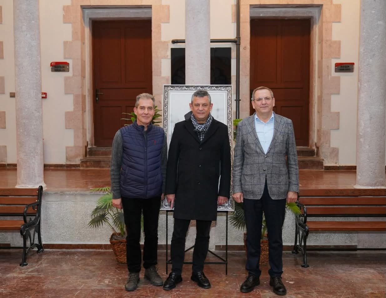 Özgür Özel’den Ayvalık Belediyesi’ne Ziyaret 3