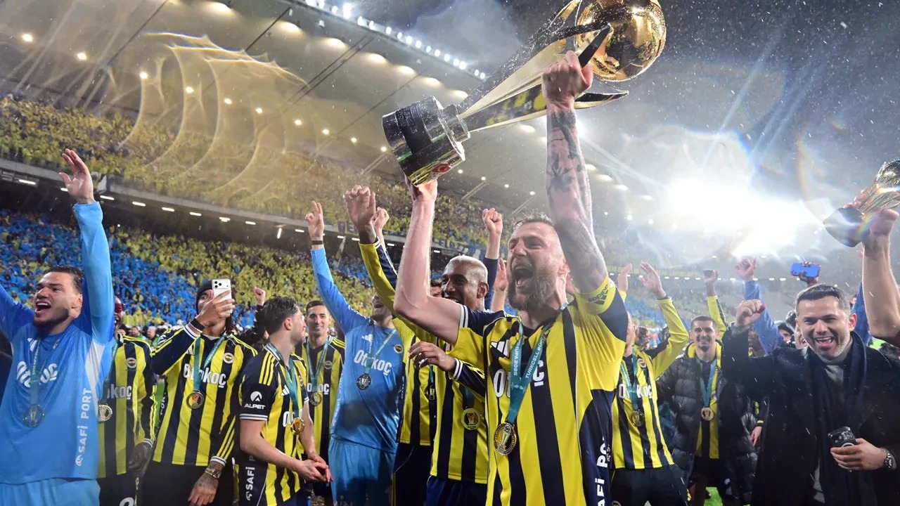 Super Kupa Sahibini Buldu Fenerb