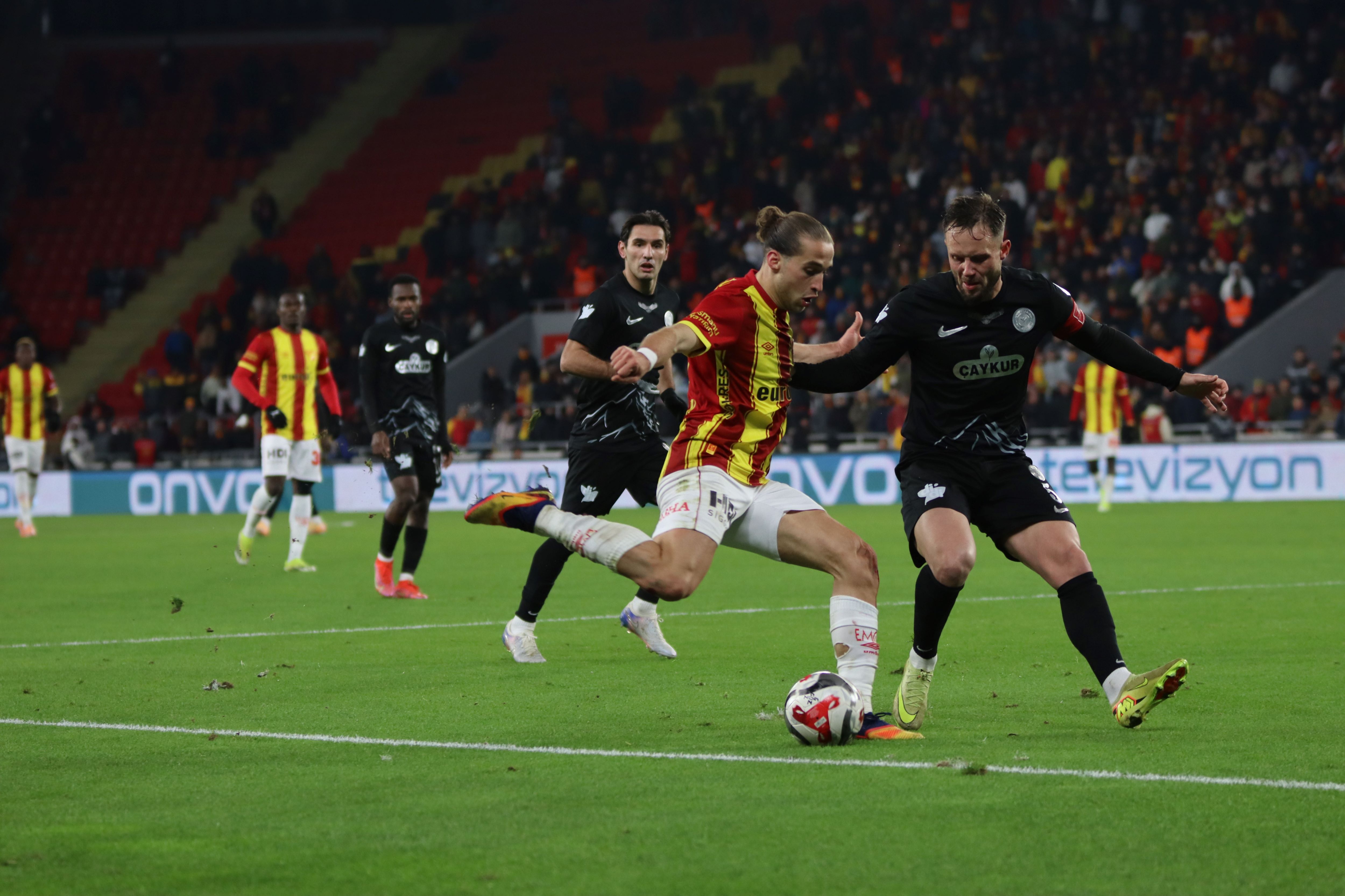 Süper Lig’de Göztepe Fırtınası Sürüyor 3 1 (3)