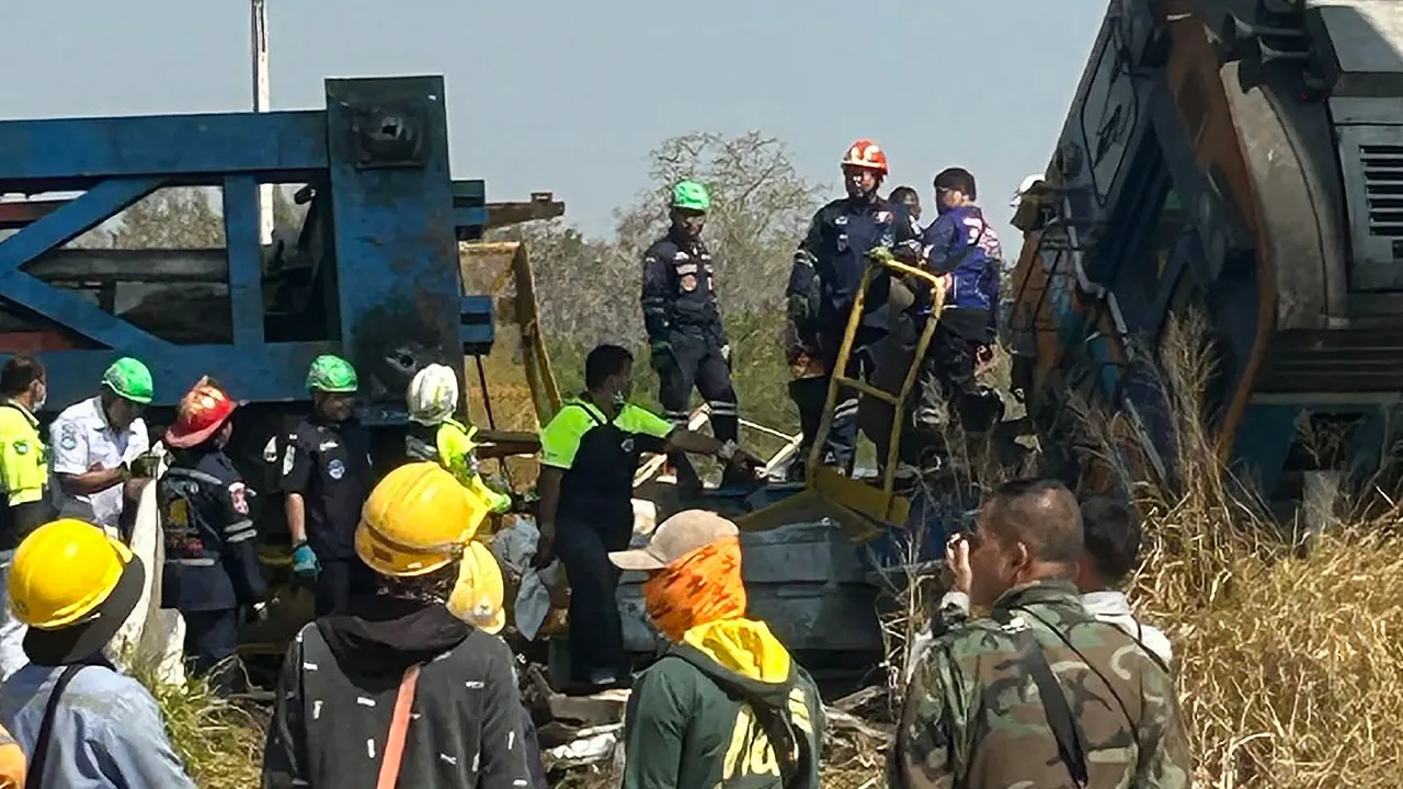 Taylandda Insaat Vinci Trenin Uz (2)