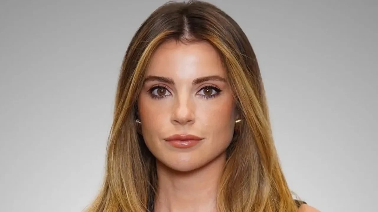 Testi Pozitif Cikan Ezgi Eyubogl