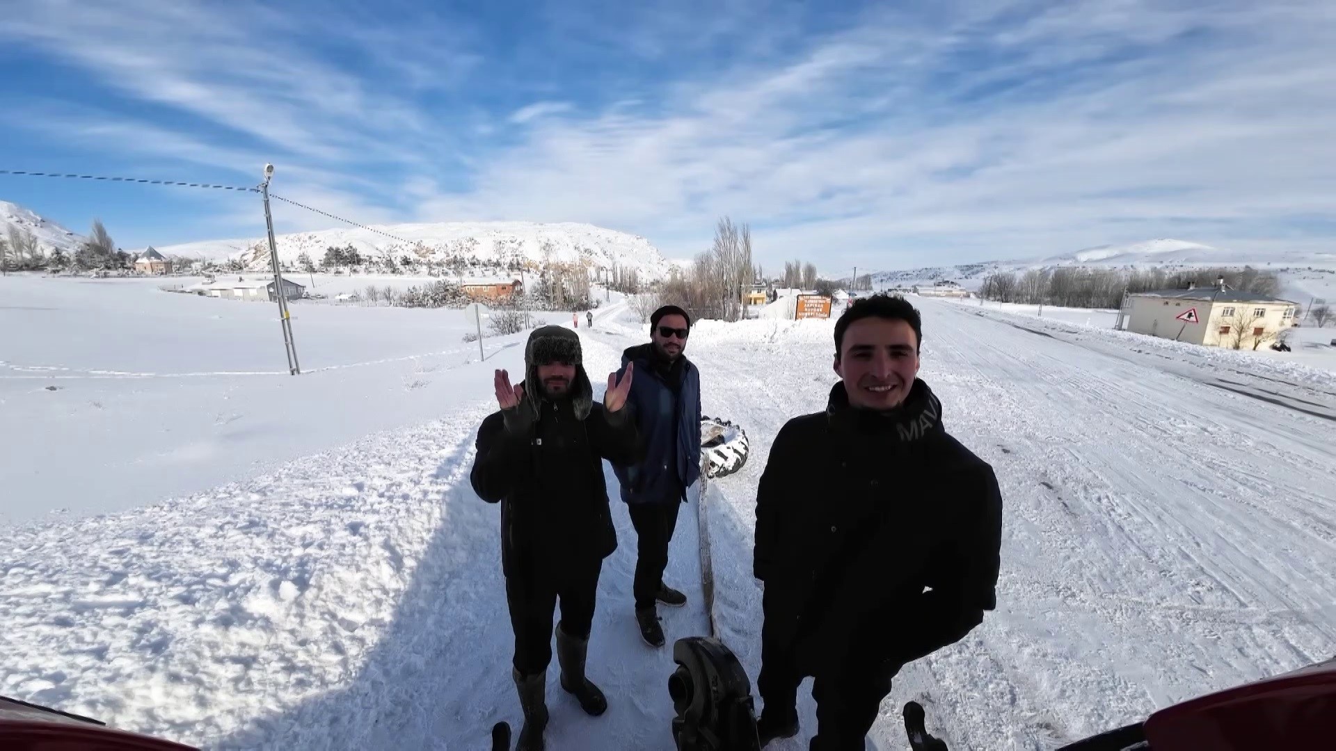Traktör Lastiğiyle Köy Sokaklarında Kaydılar (2)