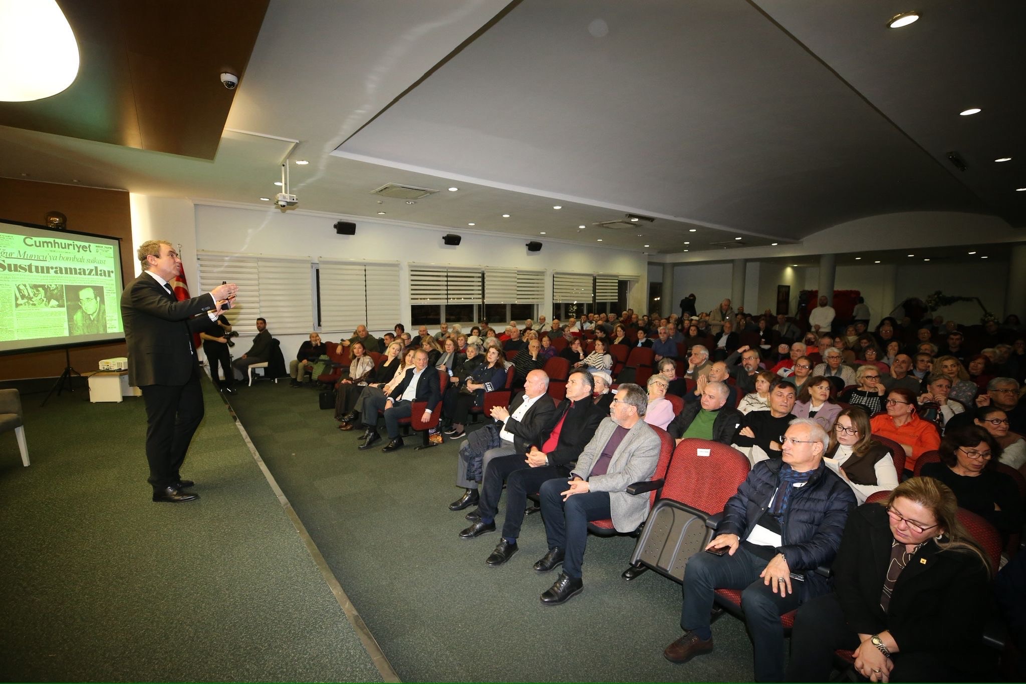 'Uğur Mumcu, Atatürk Ve Cumhuriyet' Buluşması Yoğun Ilgi Gördü (5)