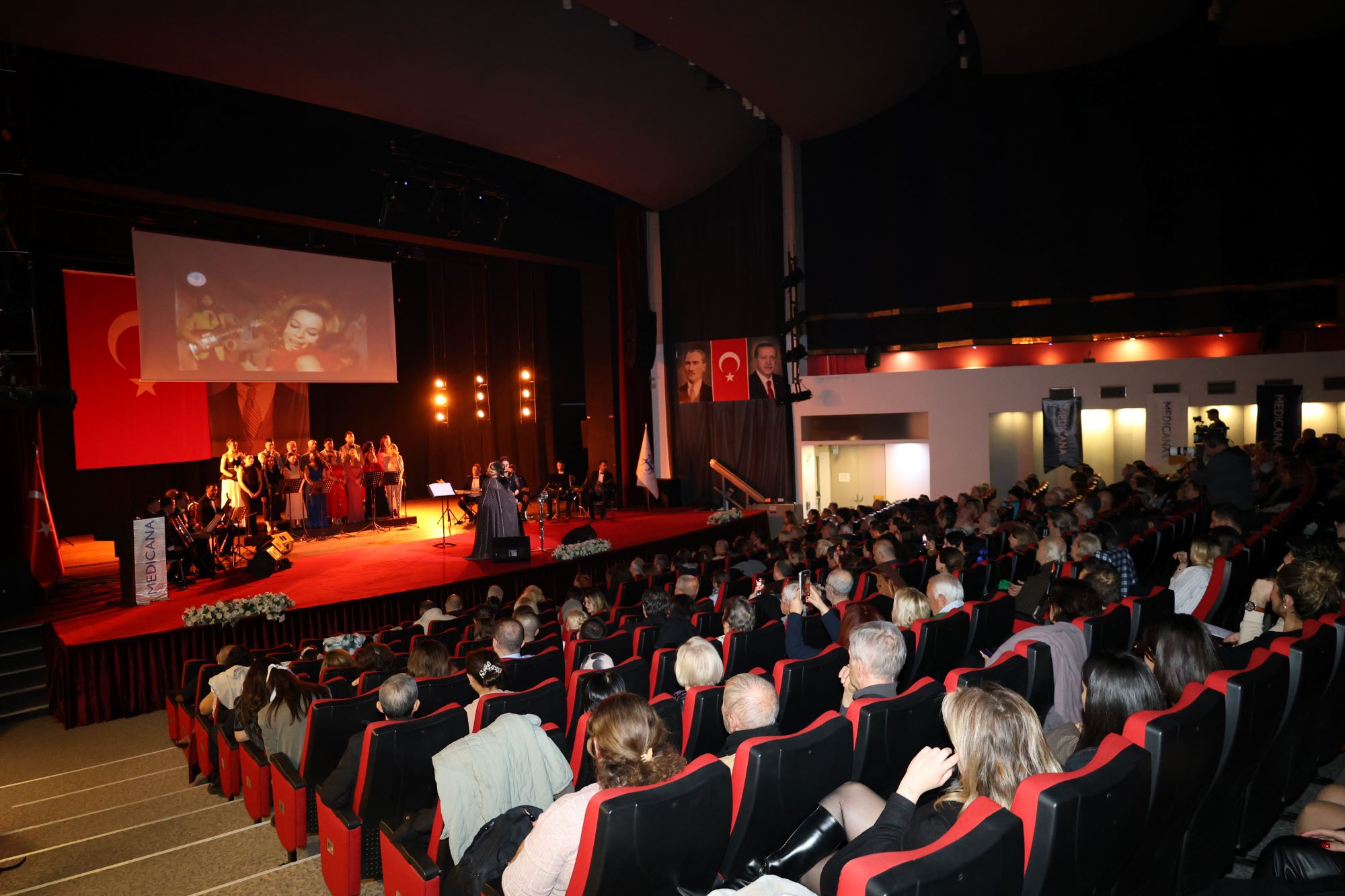 Yeşilçam Şarkılarıyla Dolu Nostalji Gecesi (4)