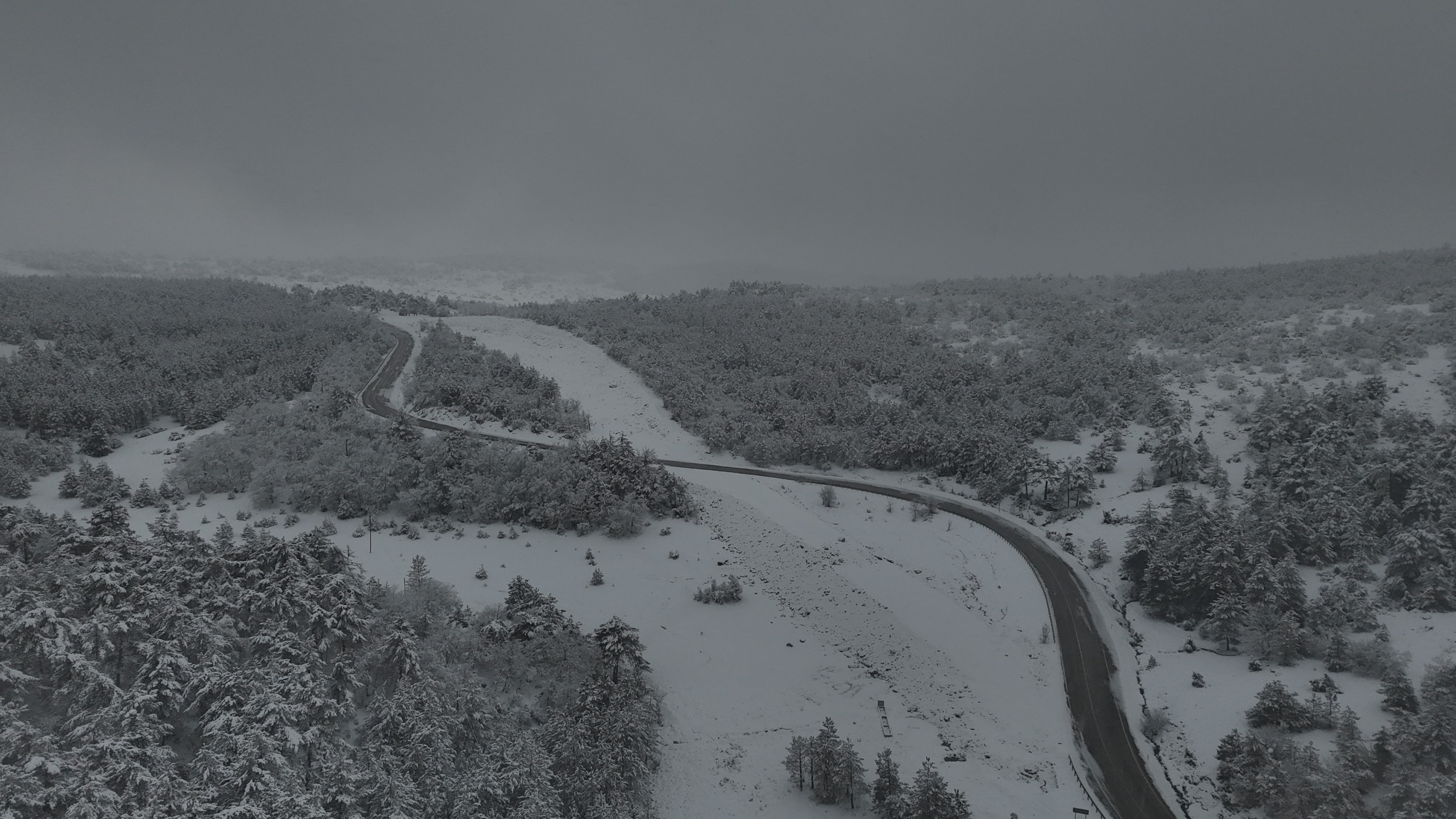 Zirve Beyaza Büründü, Kış Manzarası Havadan Görüntülendi (3)