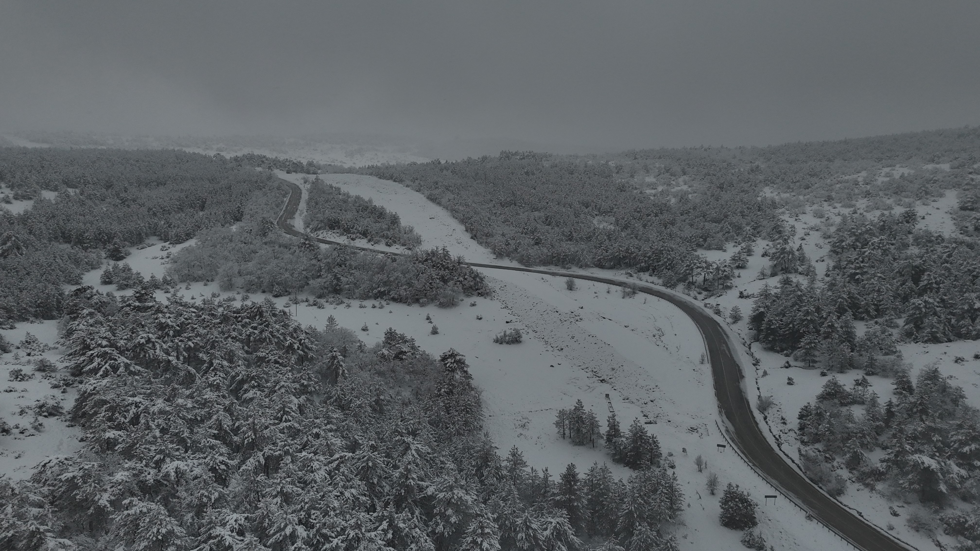 Zirve Beyaza Büründü, Kış Manzarası Havadan Görüntülendi (5)