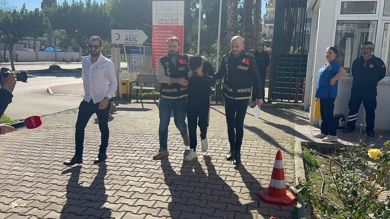 7 Aylık Hamile Eşini Vurdu... 'Kıskançlık' Savunması!