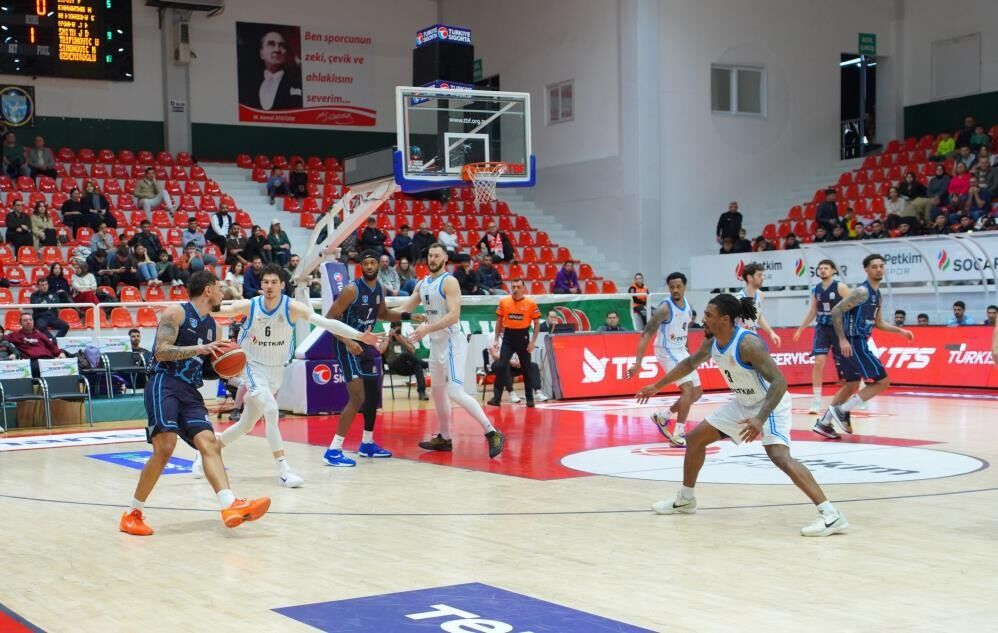 Aliağa Petkimspor 11