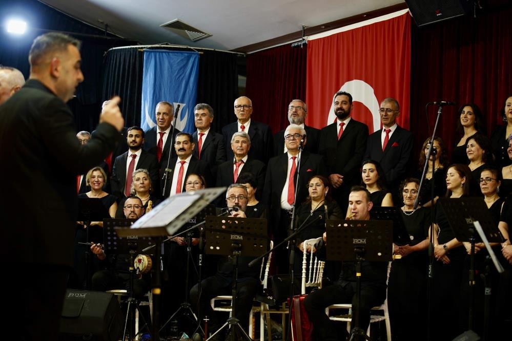 Ali̇ağa’da Türk Halk Müzi̇ği̇ Rüzgâri Esti̇ 2