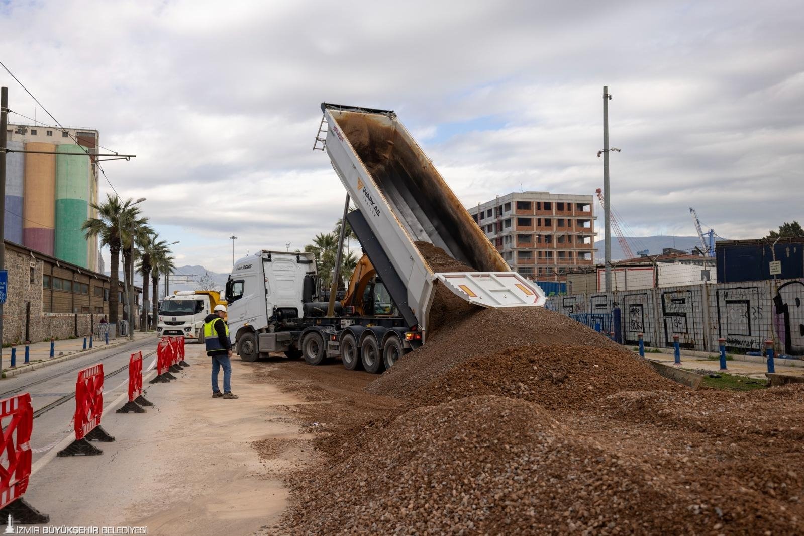 Alsancak’ta Dev Altyapı Çalışması 11