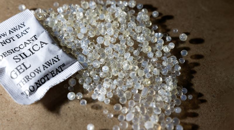 Aslında Zehirli Değilmiş! Silika Jel Paketlerini Evde Kullanmanın 5 Dahice Yolu3