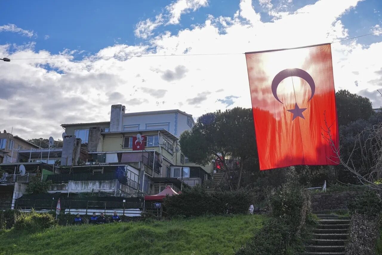 Balıkesir’de F 16 Kazası Şehit Pilot Binbaşı İbrahim Bolat Büyük Bir Faciayı Engellemiş! (1)