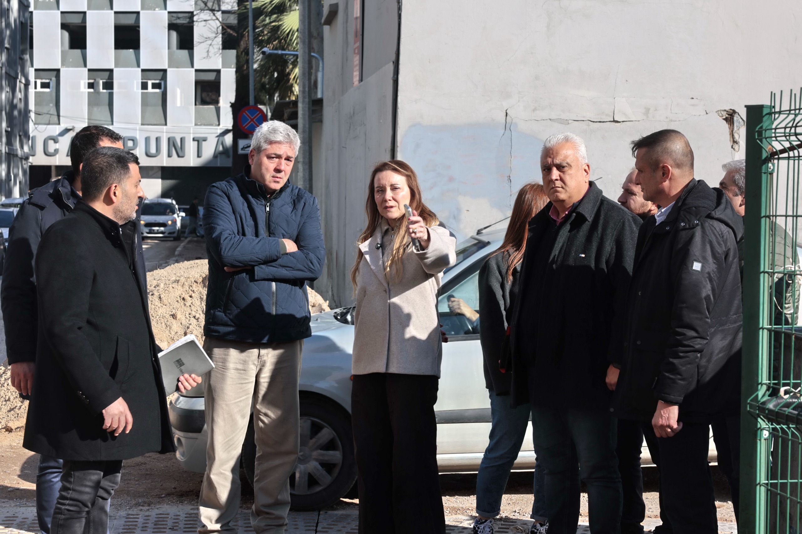 Başkan Mutlu Sahada Alsancak Baştan Sona Yenileniyor (1)