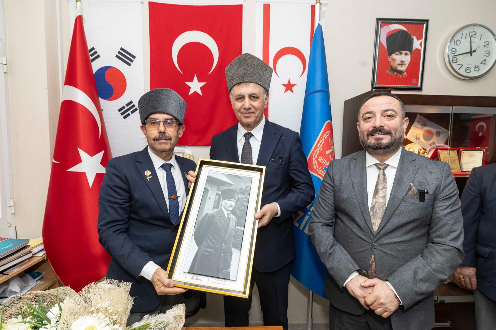 Başkan Tugay Ödemiş’te Sahaya Indi (1)