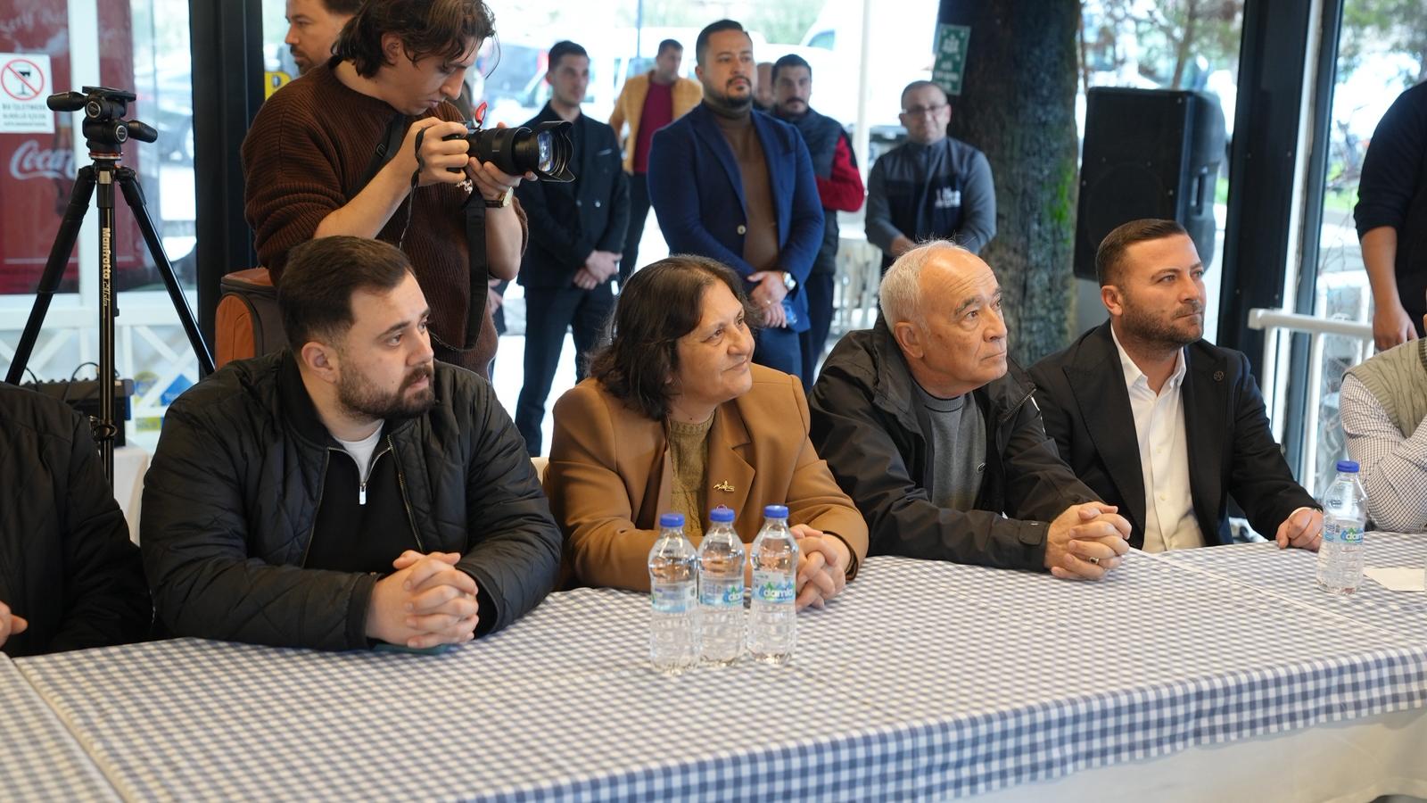 Başkan Tugay'dan Seferihisar'da Kritik Buluşma 'Sorunları Görmezden Gelemeyiz' (10)
