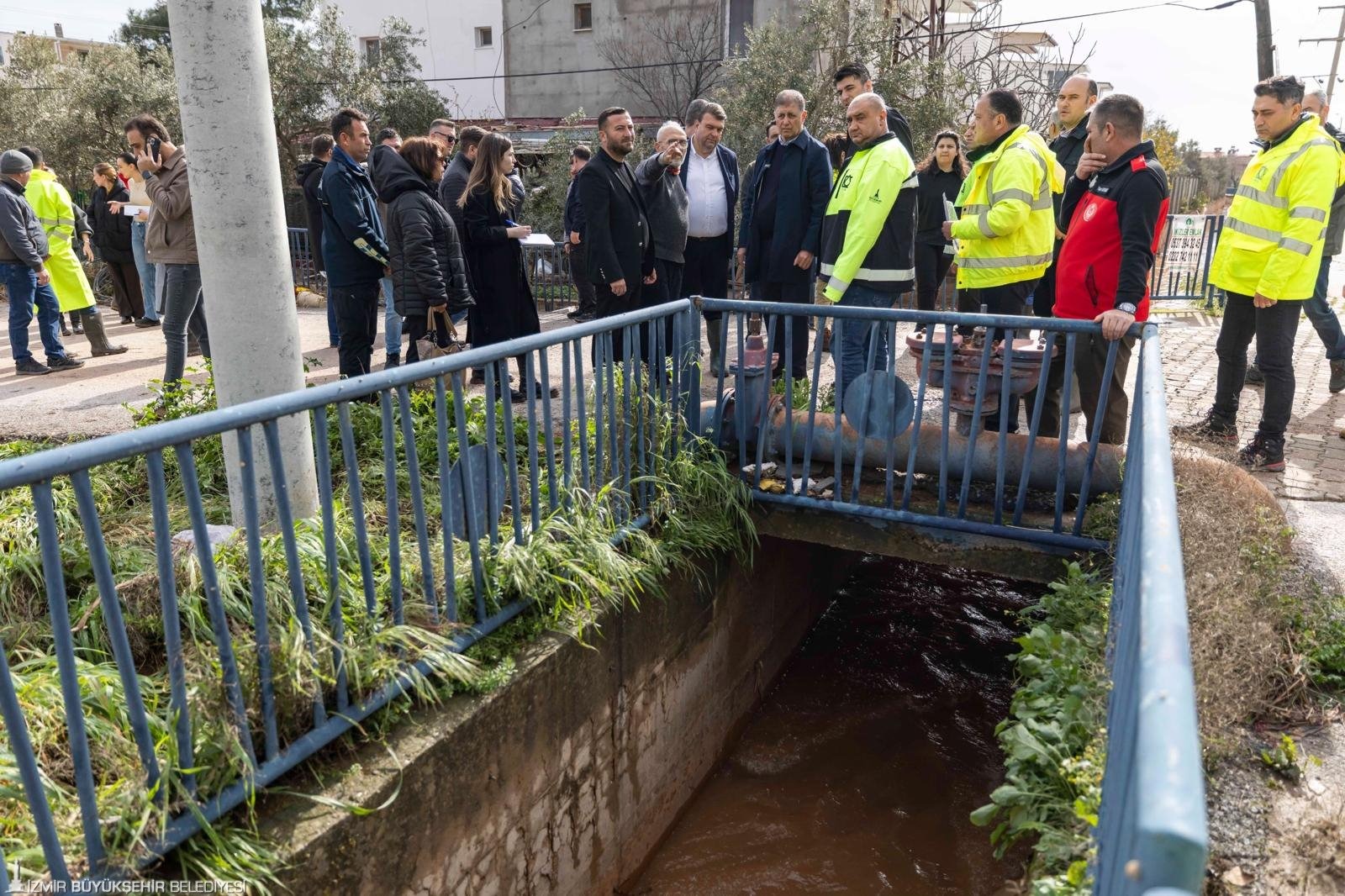 Başkan Tugay’dan Seferihisar’da Yağıştan Etkilenenlere Yerinde Destek 11