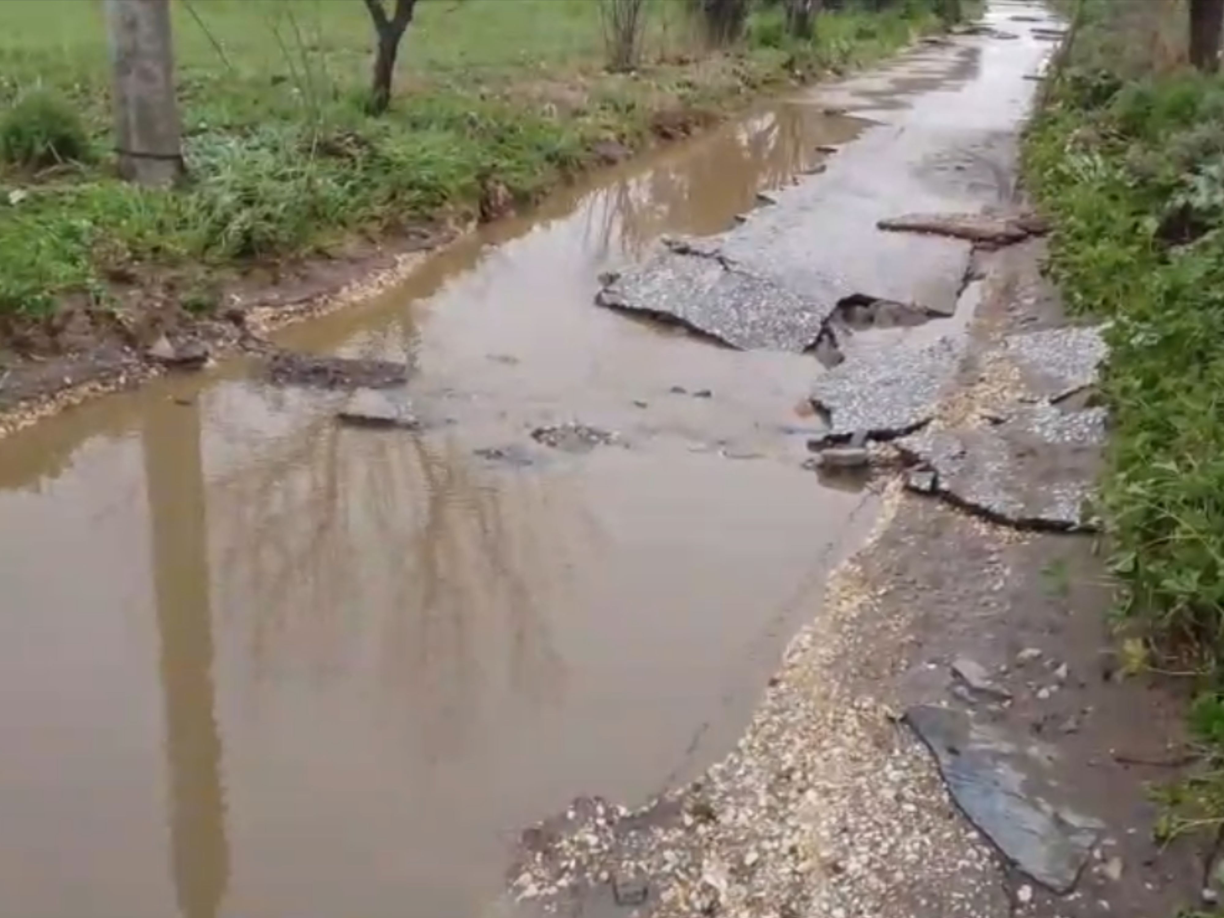 Bayındır’da Sağanak Hasarı Büyüyor (4)