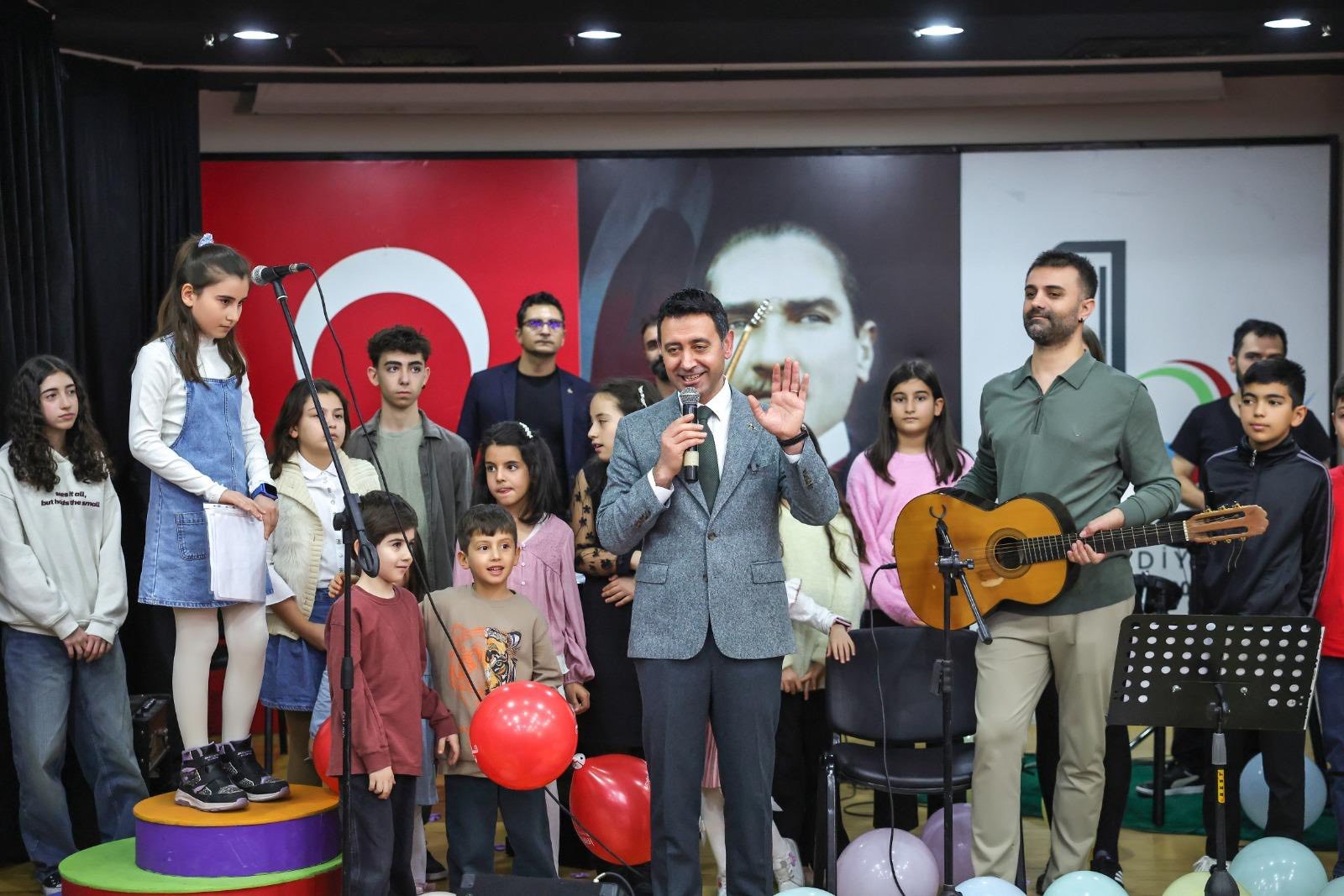 Bayraklı Belediyesi, Yarıyıl Tatiline Özel Hazırladığı Etkinlik Programıyla Çocuklara Hem Eğlence Hem De Öğrenme Fırsatı Sundu (5)