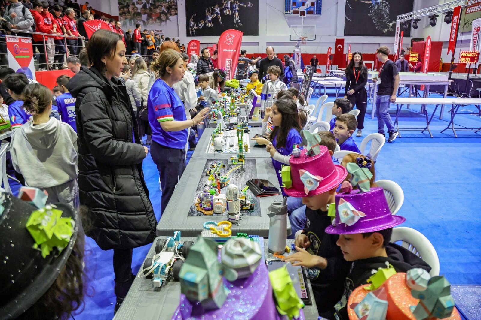 Bayraklı’da Genç Mucitler Dünyaya Meydan Okudu (4)