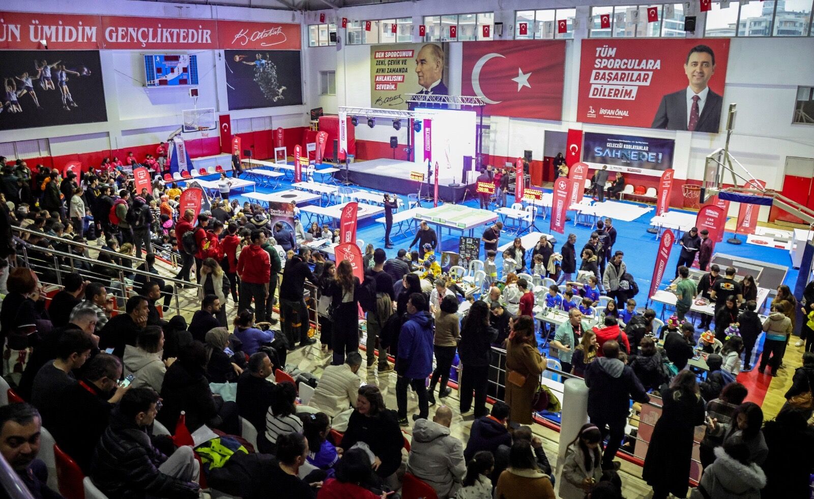 Bayraklı’da Genç Mucitler Dünyaya Meydan Okudu (6)