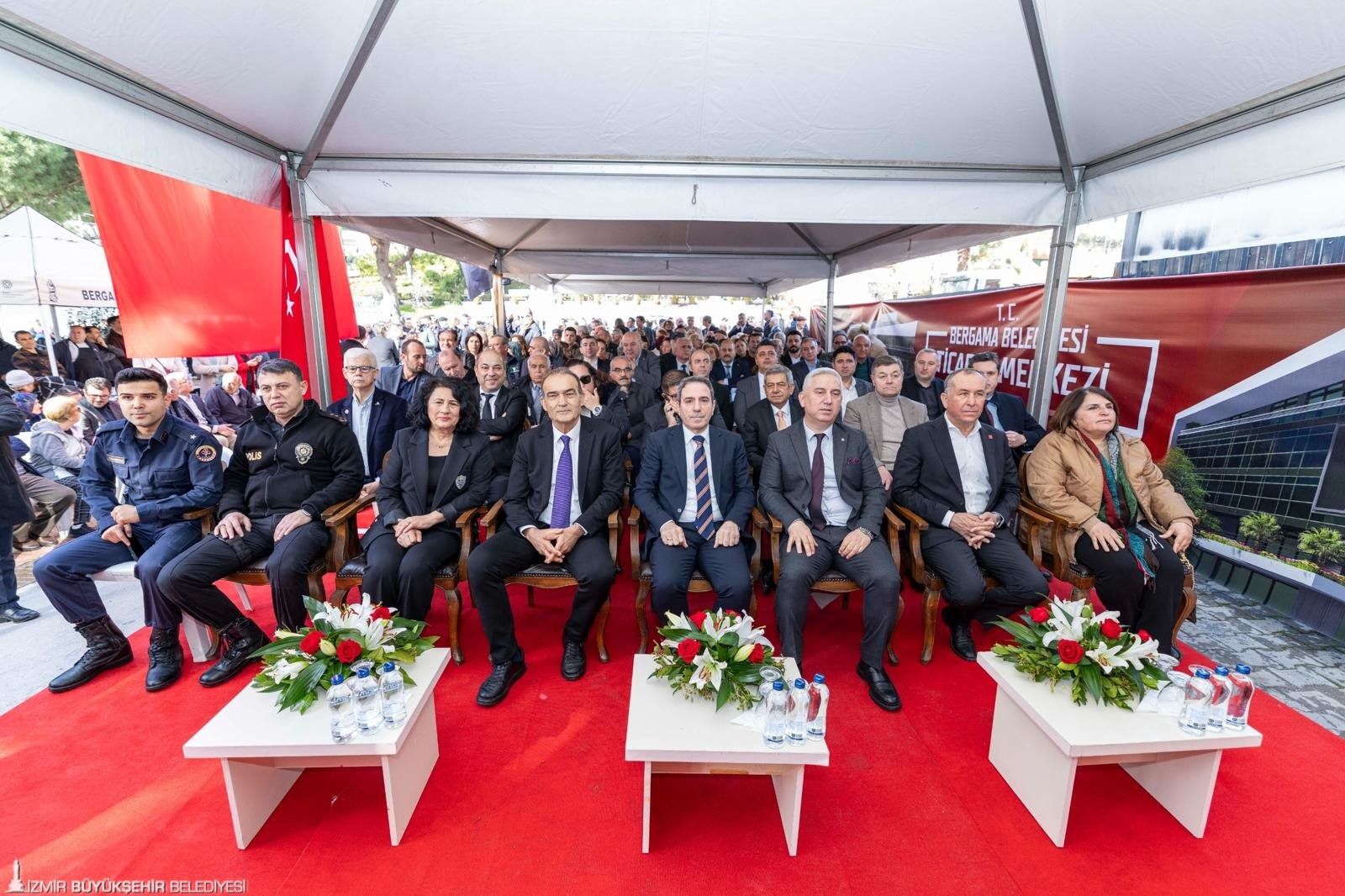 Bergama Ticaret Merkezi’nin Temeli Atıldı 44