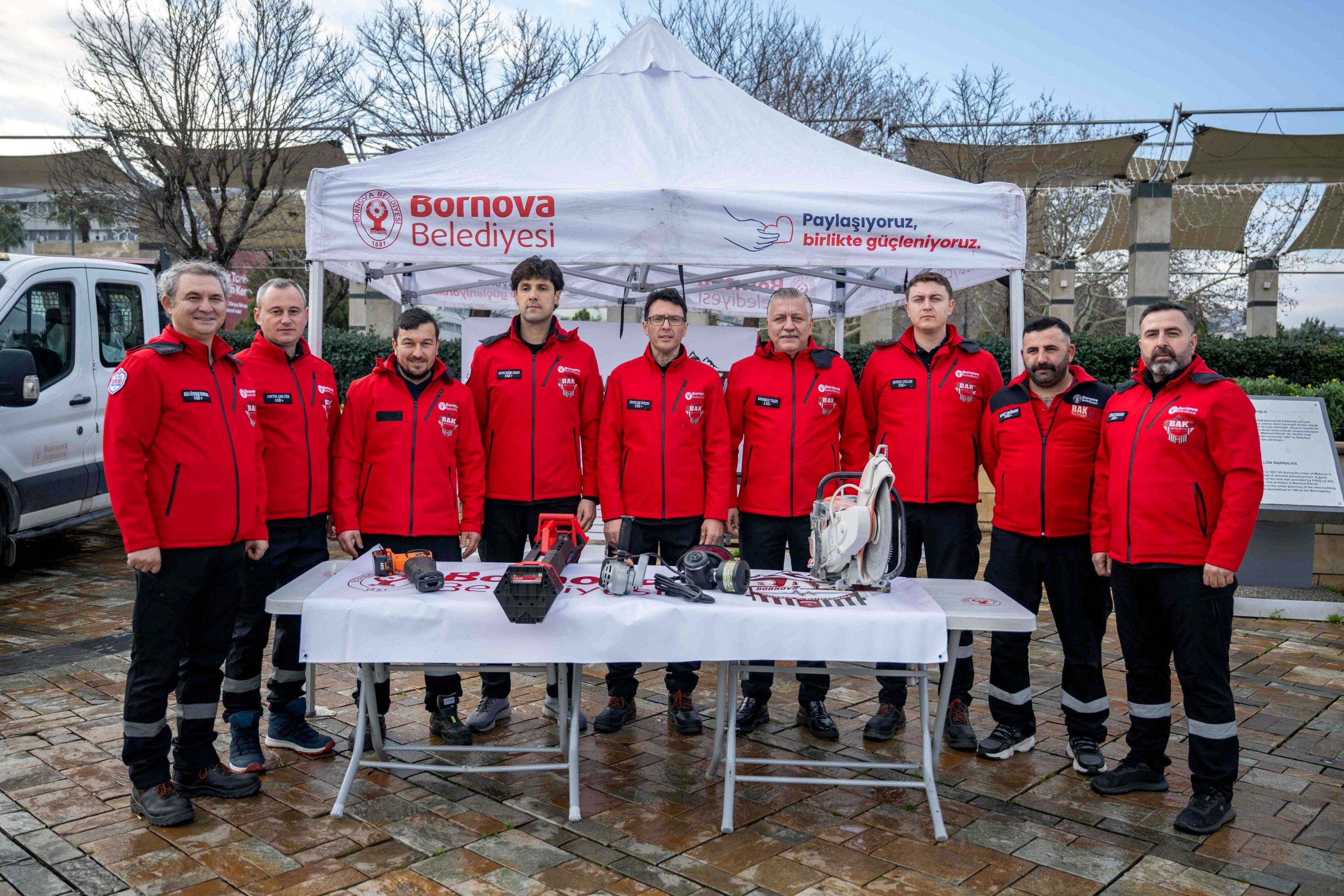 Bornova Belediyesi Arama Kurtarma Ekibi (Bak), Afad Tarafından Yürütülen Akreditasyon Sürecini Tamamlayarak “Kentsel Arama Kurtarma Hafif Seviye Ekip” Statüsü Kazandı (5)