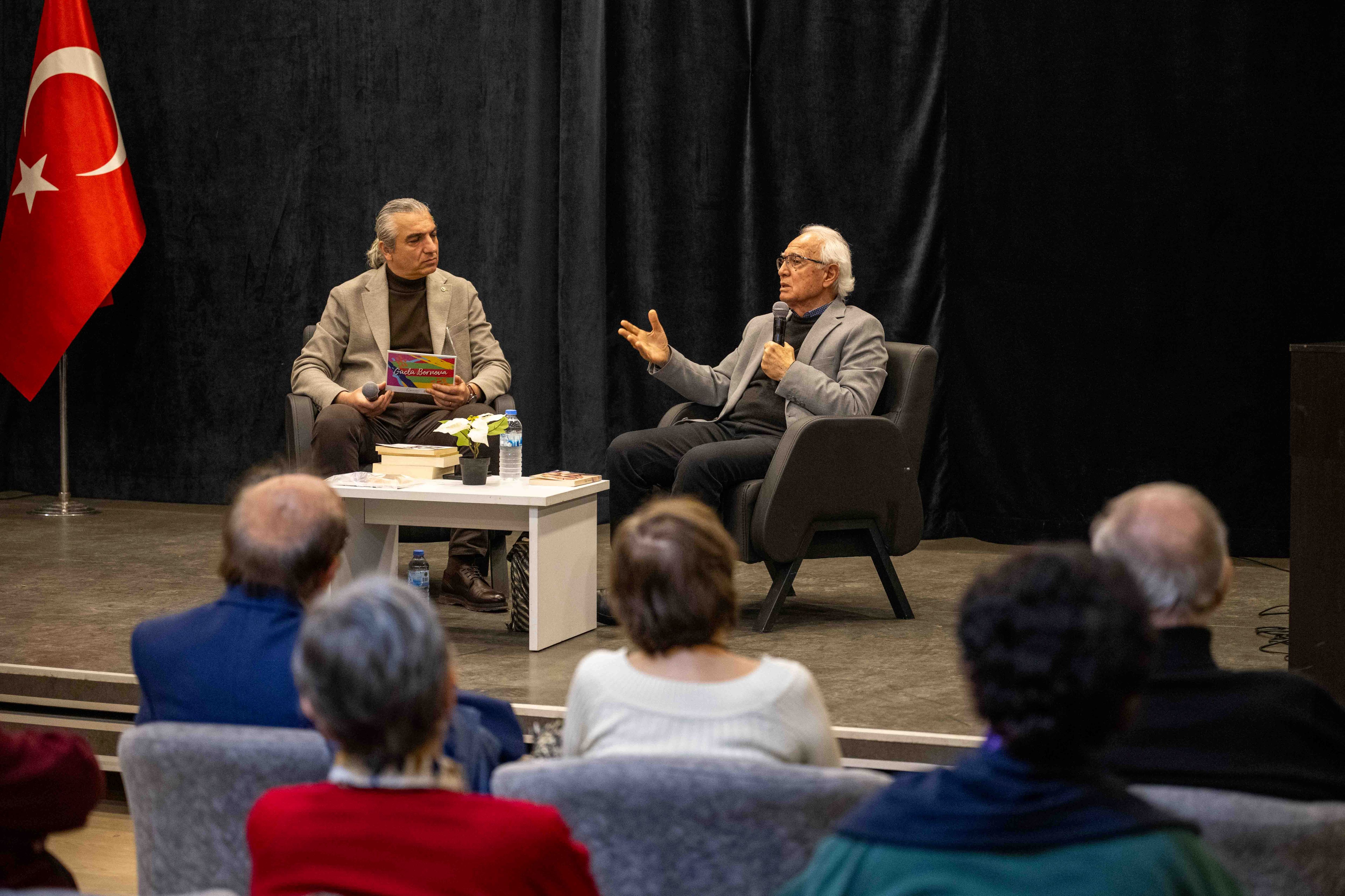 Bornova Kent Söyleşileri’nin Ilk Konuğu Hidayet Karakuş Oldu (2)