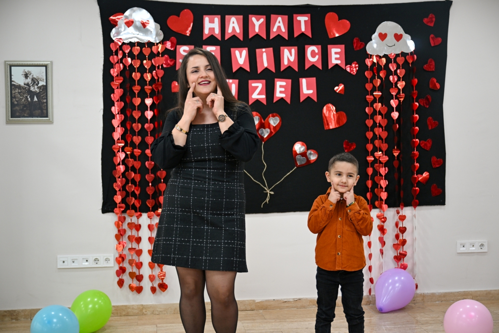 Bornova’da Sevgi Günü’nde Minikler Aileleriyle Dans Etti (7)