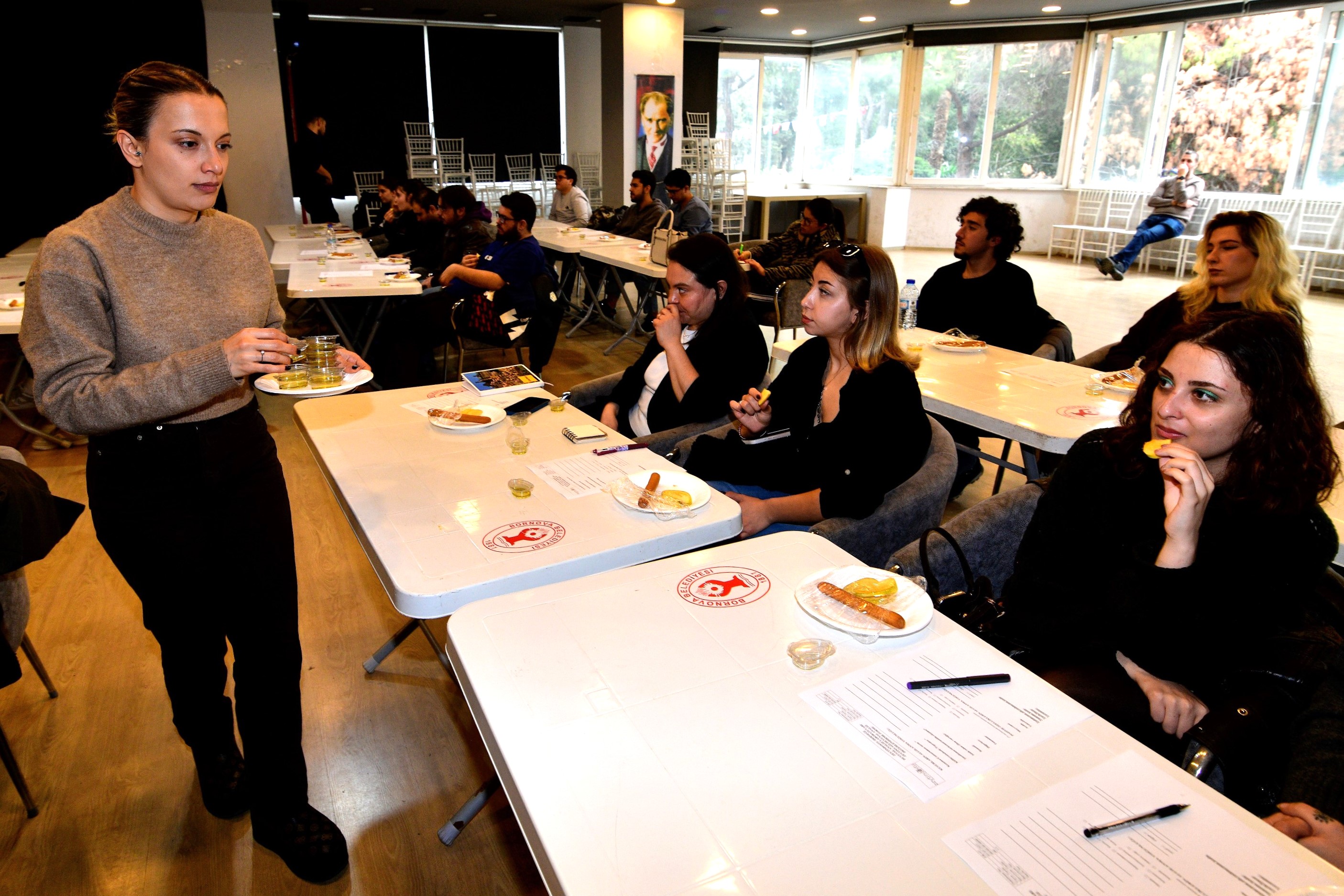 Bornova’da Zeytinyağı Kültürü Genç Kuşaklara Aktarılıyor (5)