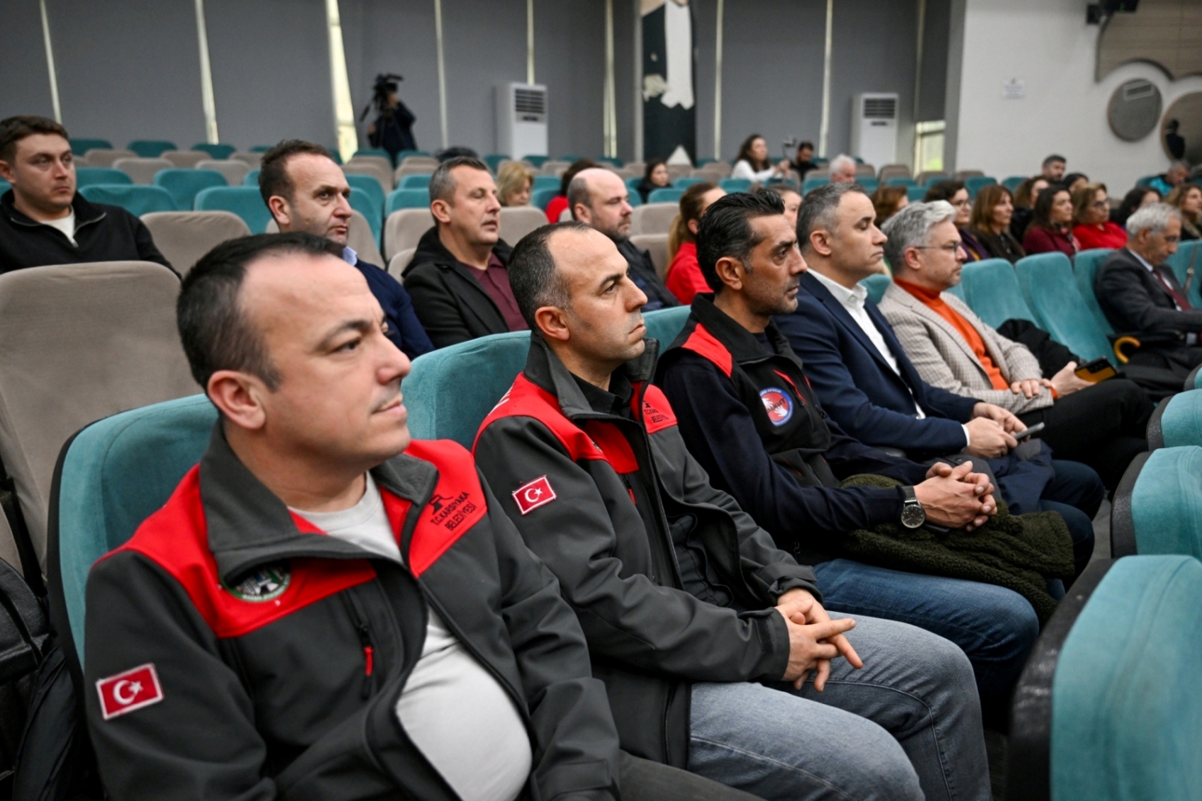 Bornova’daki Deprem Panelinde Kritik Mesaj (3)