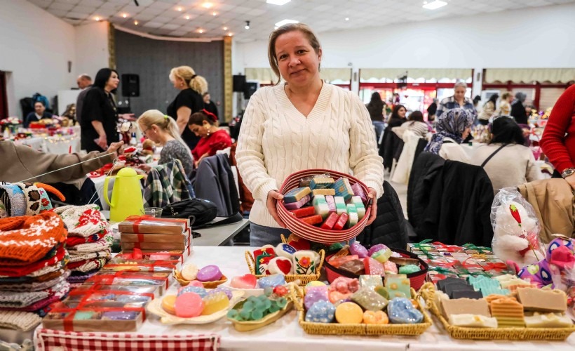 Buca Da Hediyelik Esya Pazarina