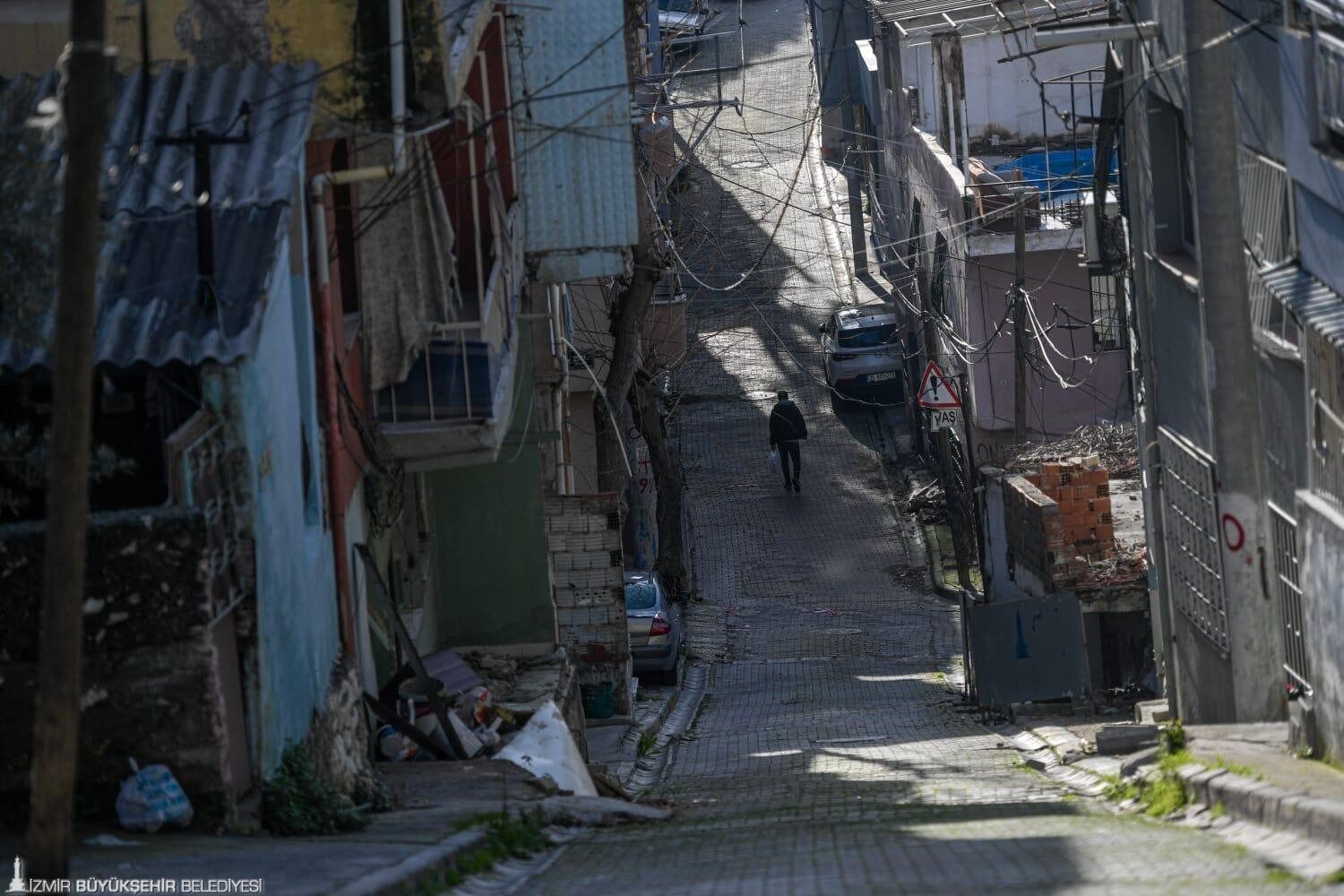 Buca Onat Tüneli'nde Tahliye Mesaisi 222