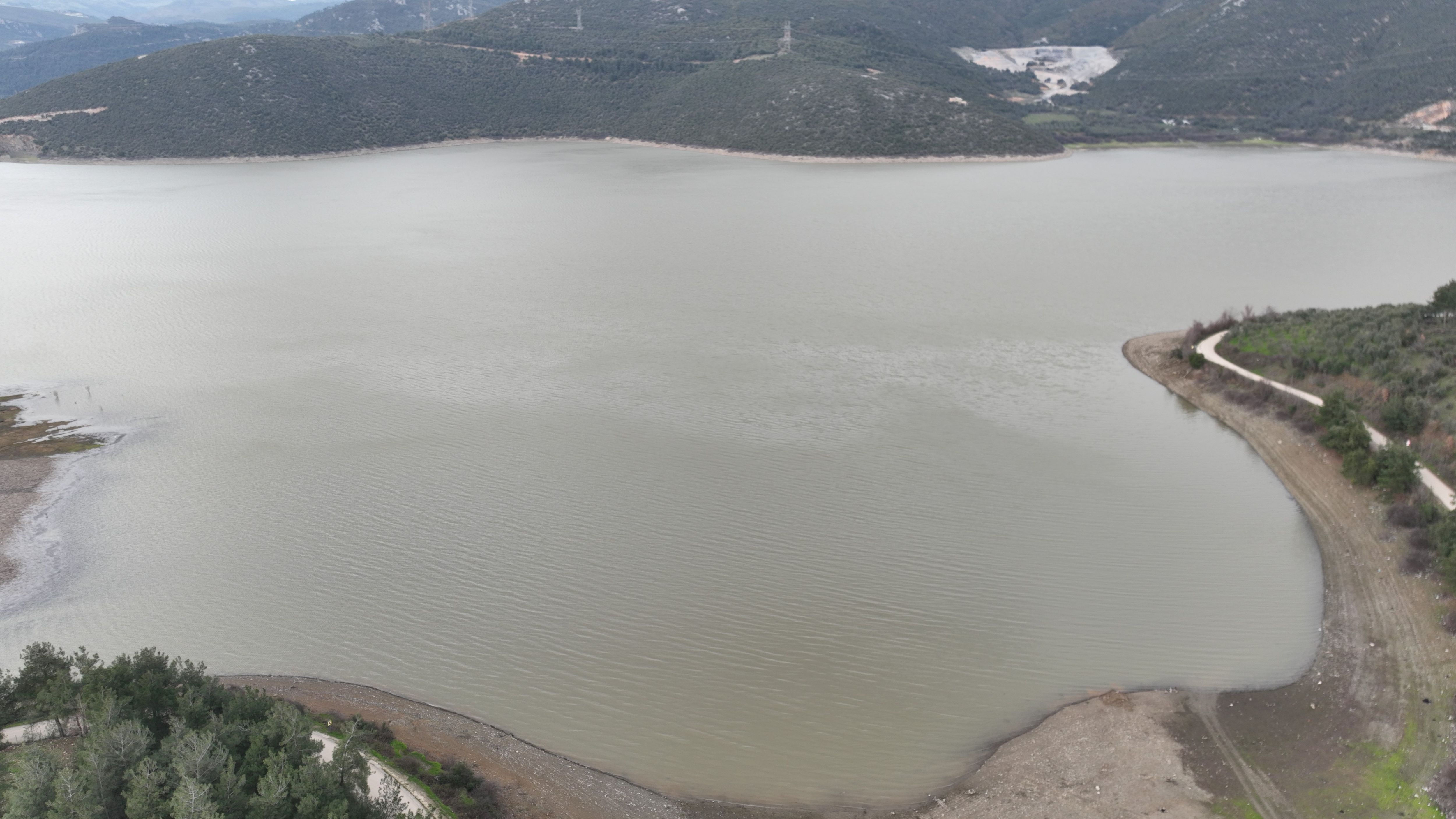 Bursa’da Çiftçinin Yüzü Güldü Gölbaşı Göleti Su Tutmaya Başladı (3)