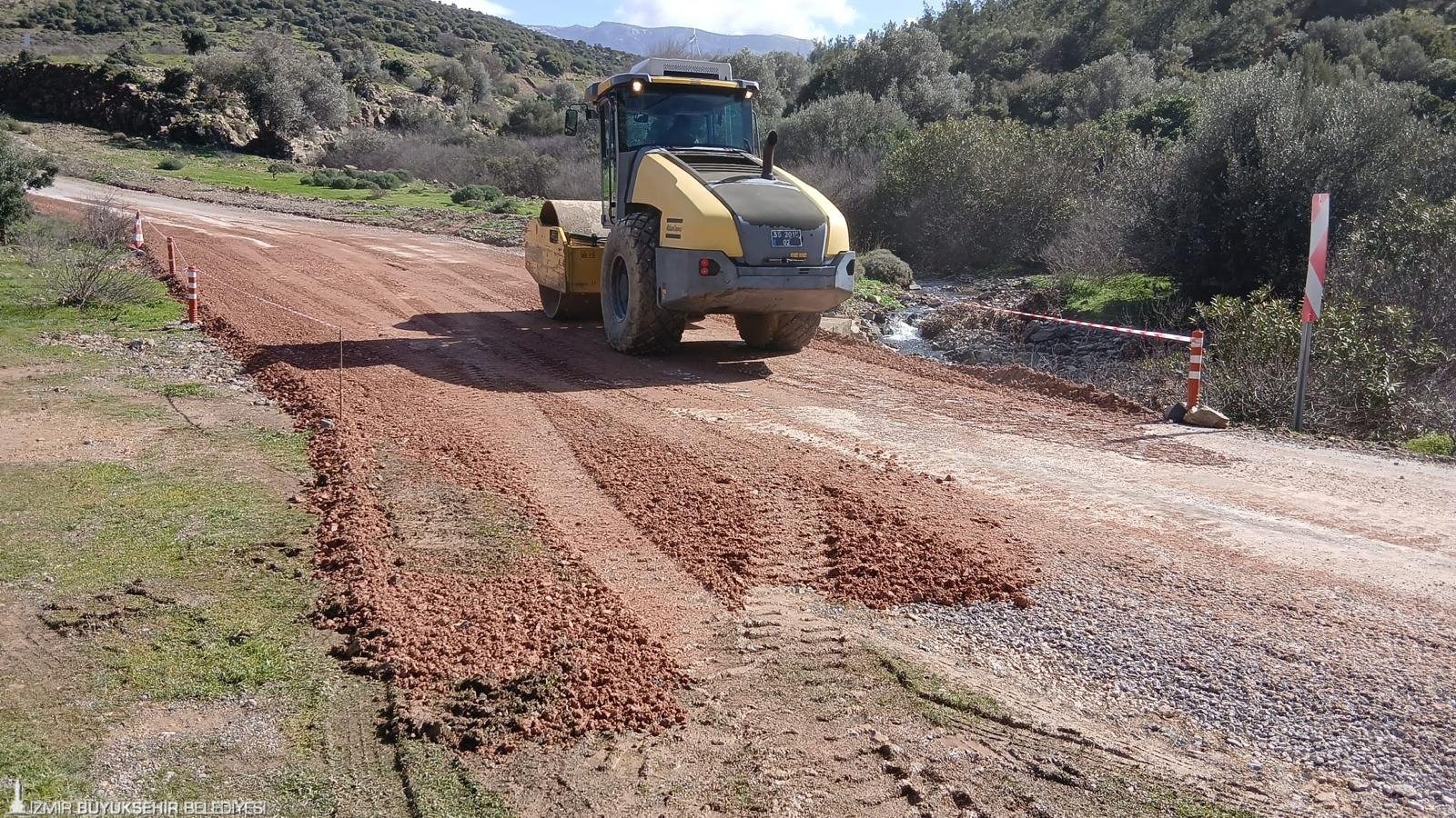 Büyükşehir, Aşırı Yağış Sonrası Kapanan Yolları Bir Bir Açıyor3