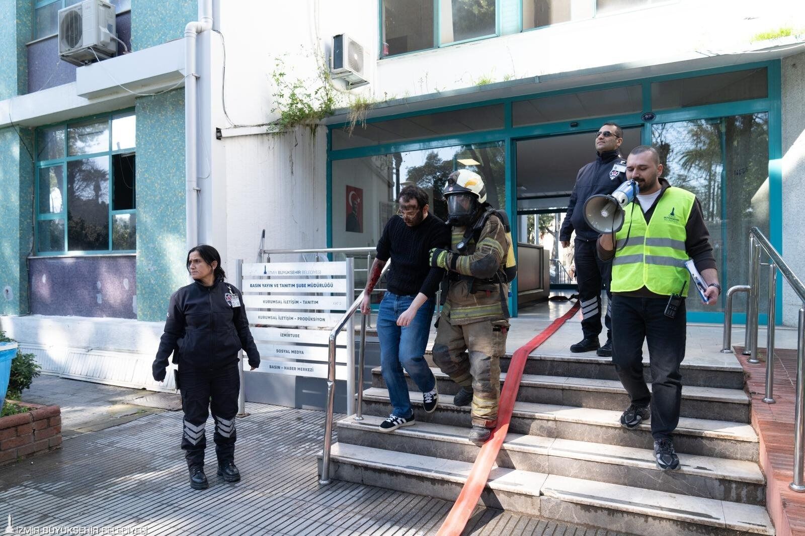 Büyükşehir’den Çalışanlara Kapsamlı Afet Tatbikatı44