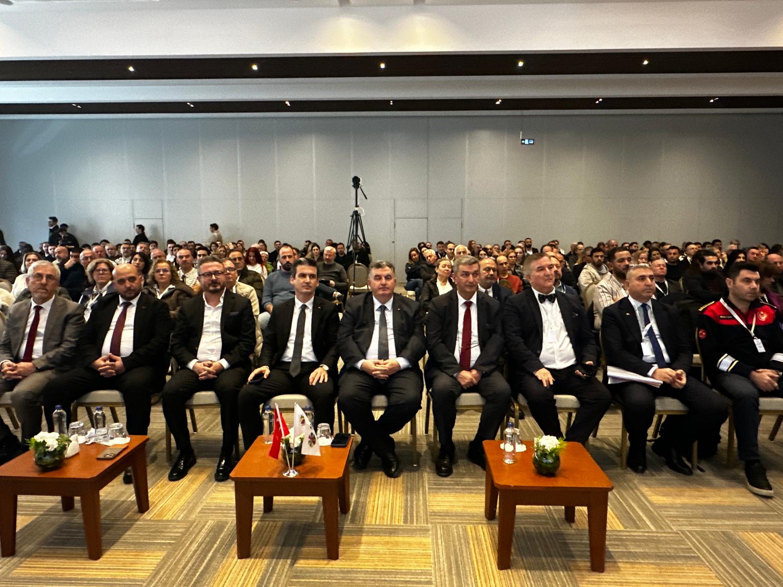 Çeşme’de Turizmin Geleceği Ve Yangın Güvenliği Masaya Yatırıldı (5)